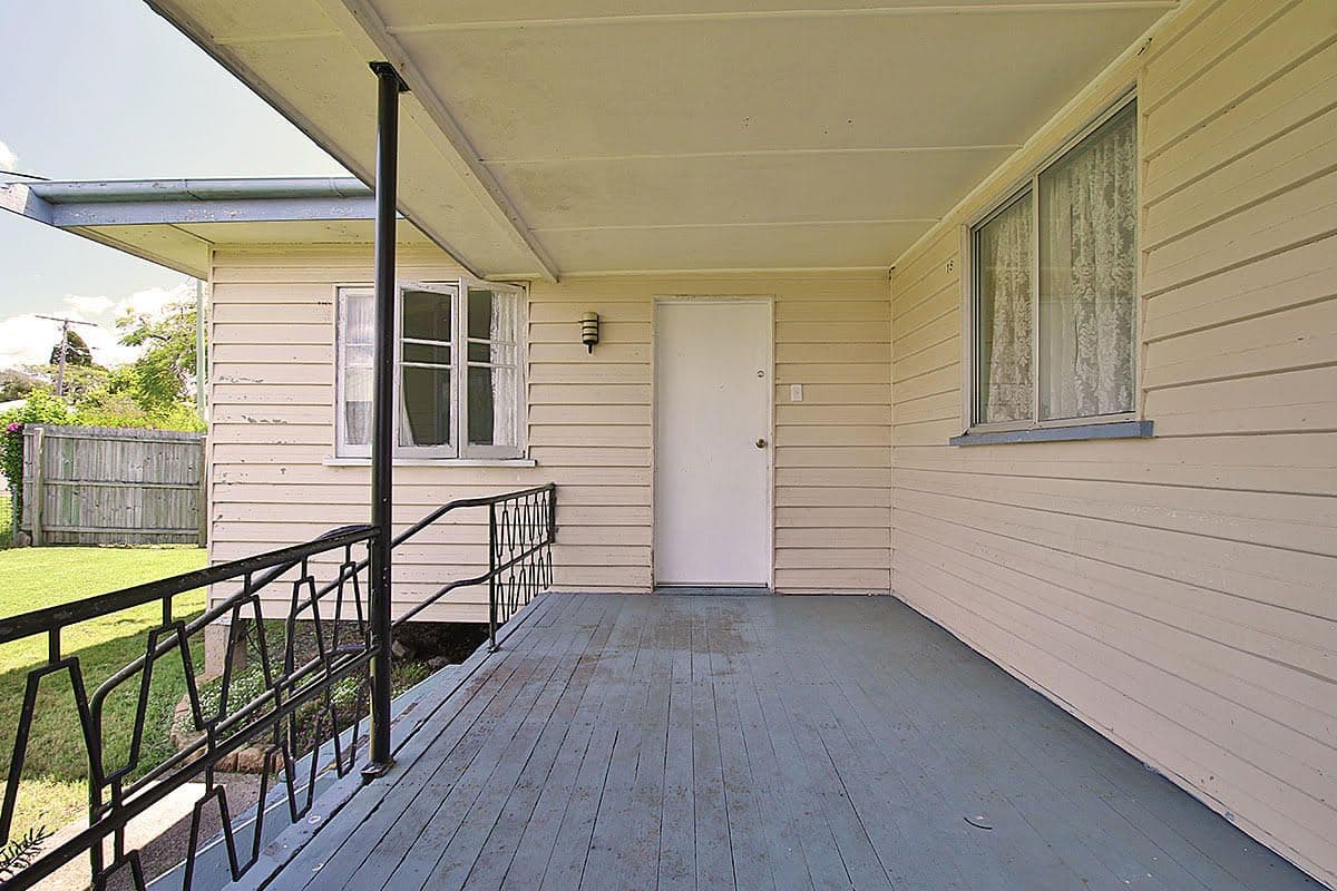 18 Dorothy Street, Silkstone QLD 4304, Silkstone - Thumbnail 2
