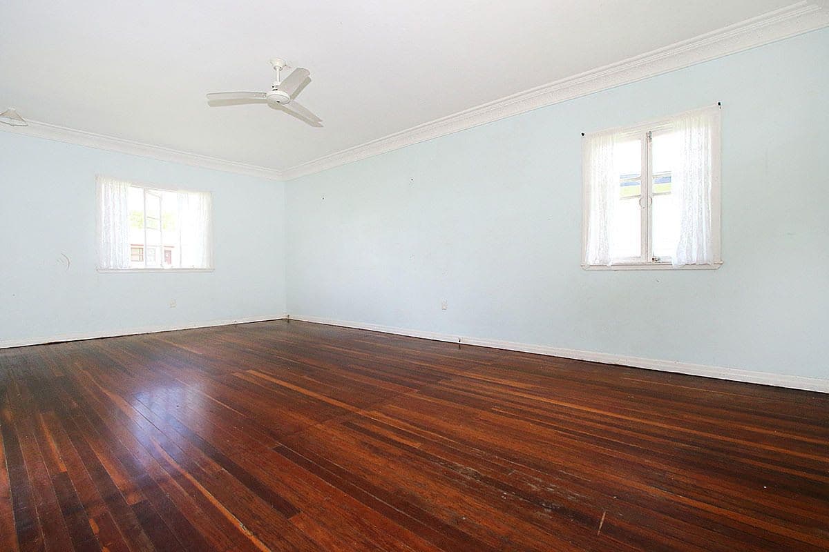 18 Dorothy Street, Silkstone QLD 4304, Silkstone - Thumbnail 4