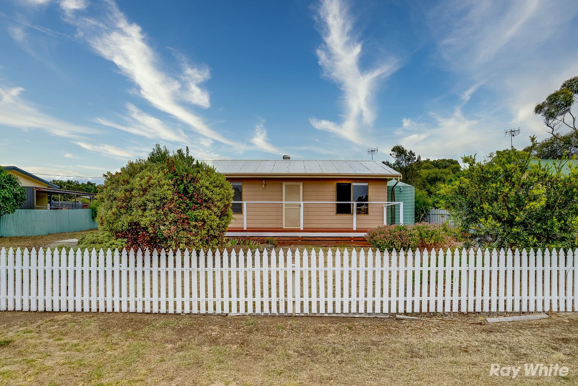 11 Cave Street, Goolwa Beach SA 5214, Goolwa Beach - Image 1