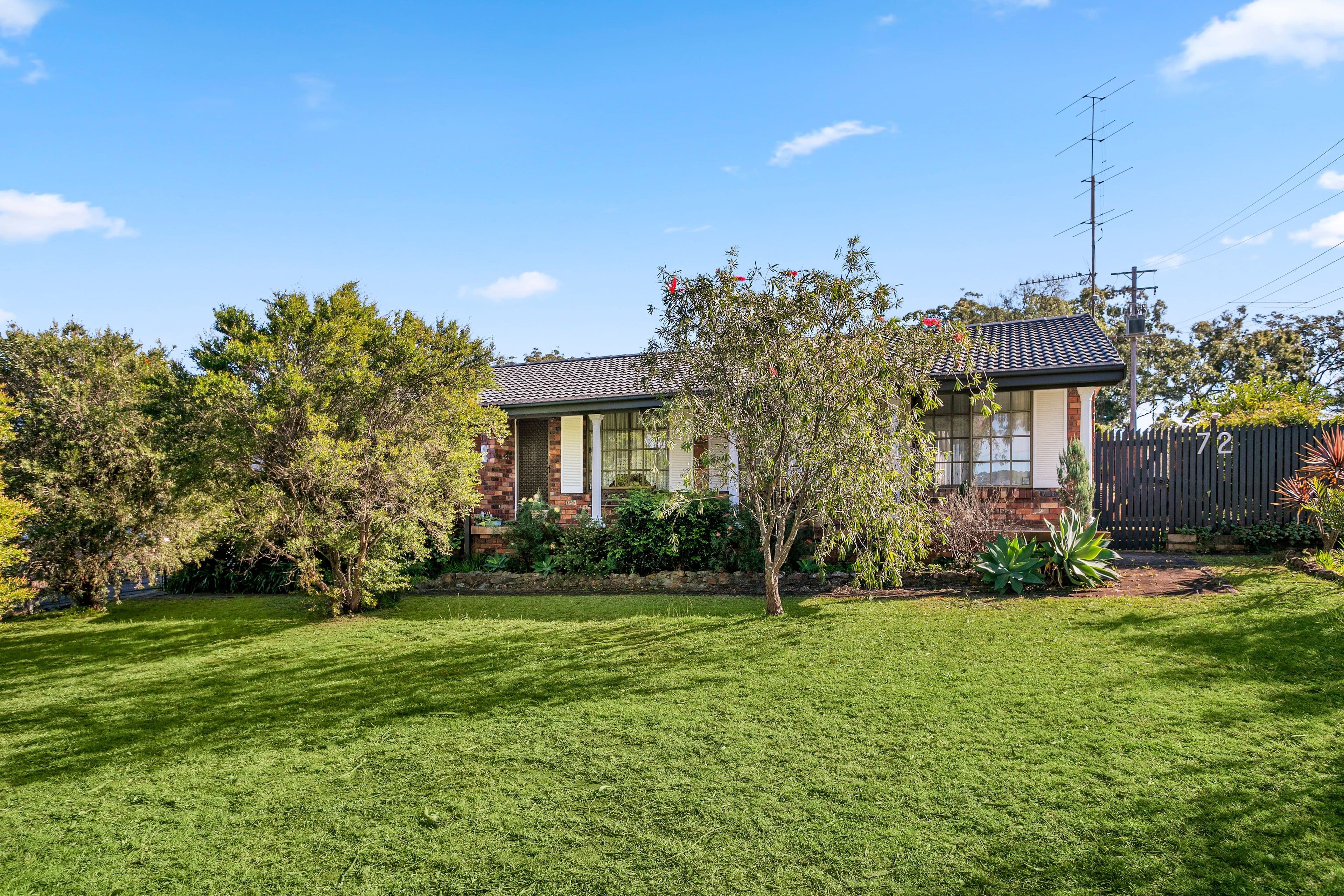 72 Bridge Avenue, Oak Flats NSW 2529, Oak Flats - Thumbnail 2