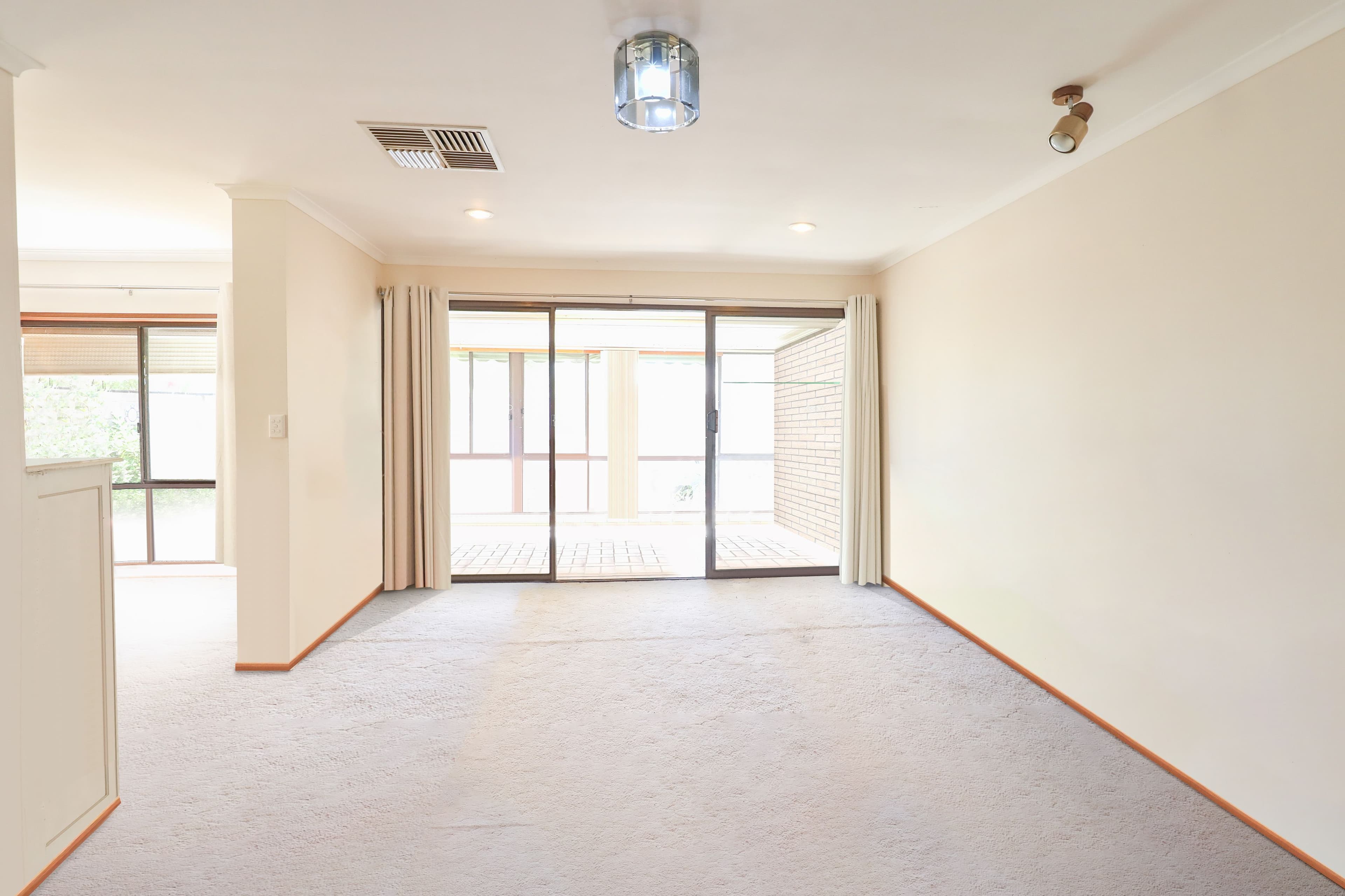 10 De Garis Drive, Mildura VIC 3500, Mildura - Thumbnail 2