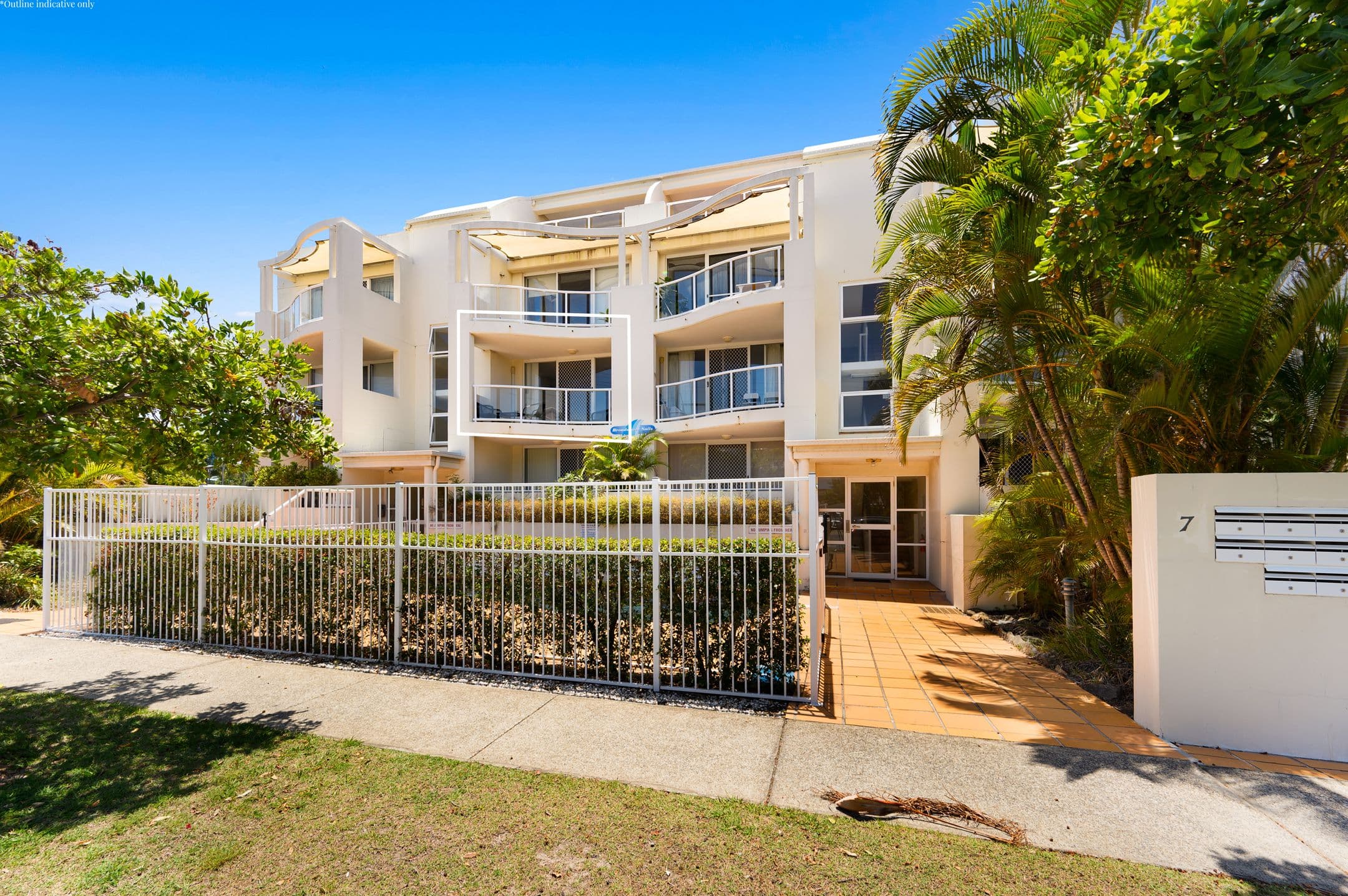7 Whiting Street, Labrador QLD 4215, Labrador - Image 1