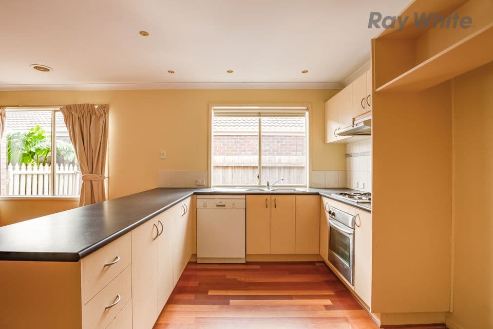 6 Colburn Court, Hillside VIC 3037, Hillside - Thumbnail 2