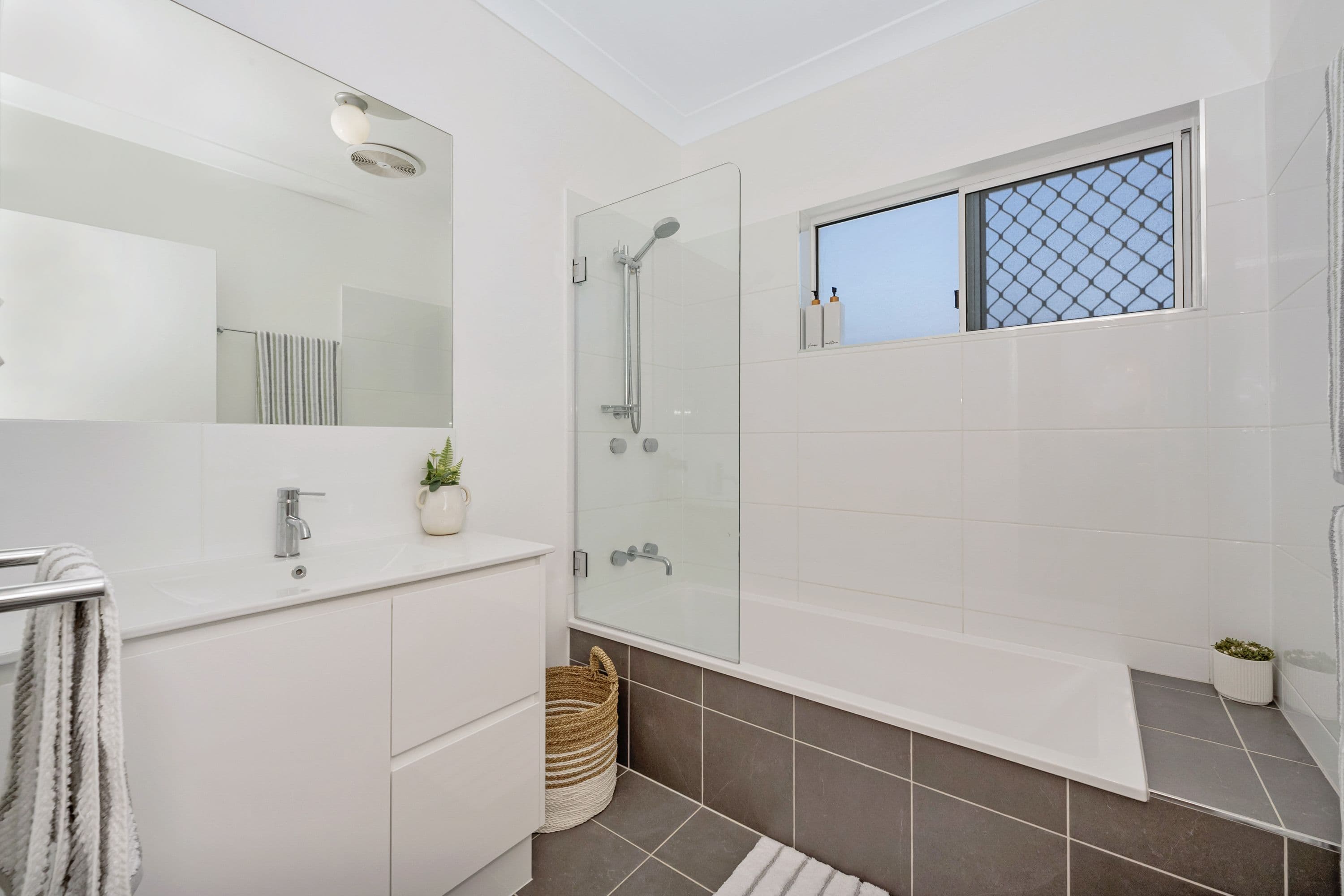37 Albury Street, Pimlico QLD 4812, Pimlico - Thumbnail 5