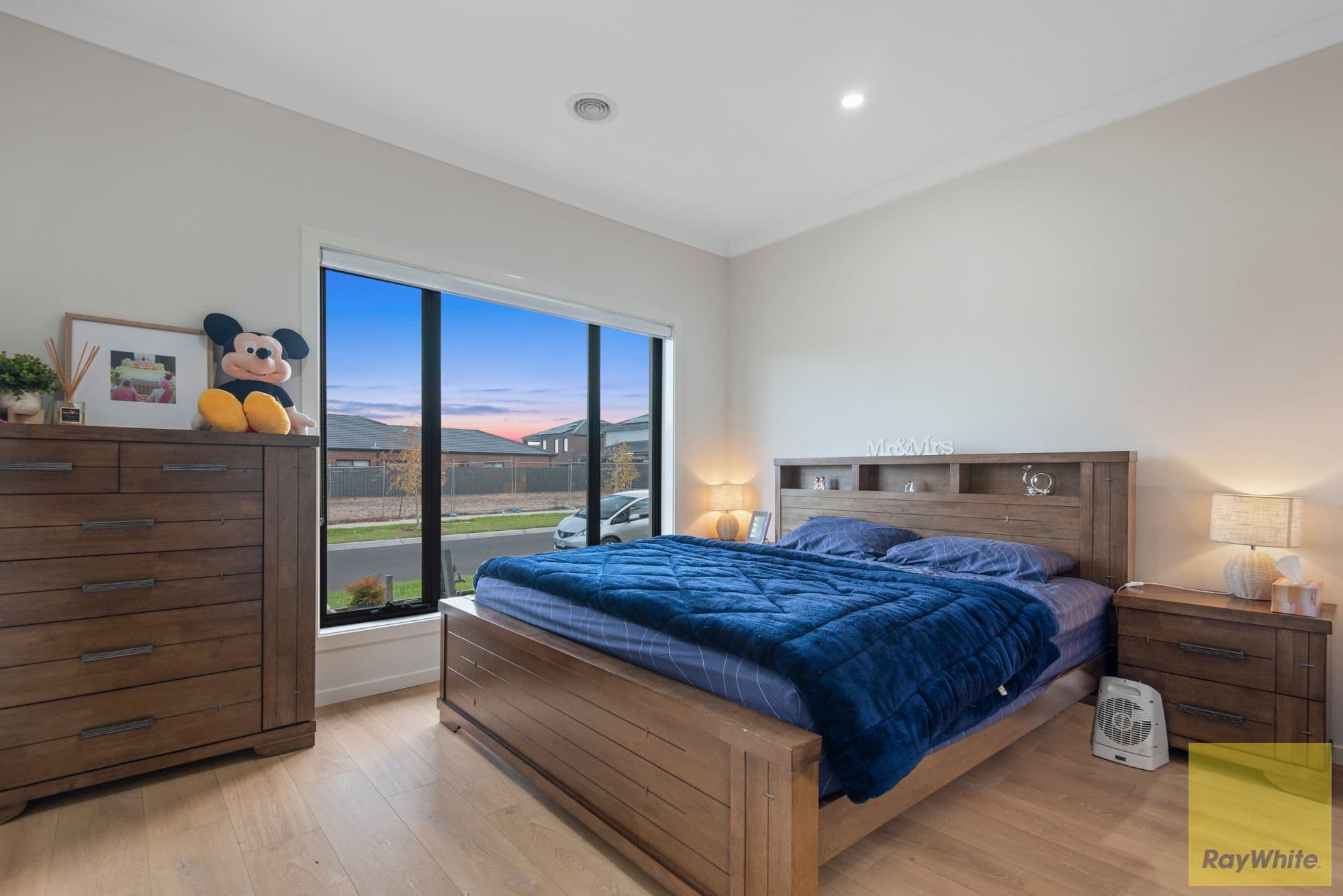 10 Mortlake Road, Tarneit VIC 3029, Tarneit - Thumbnail 3