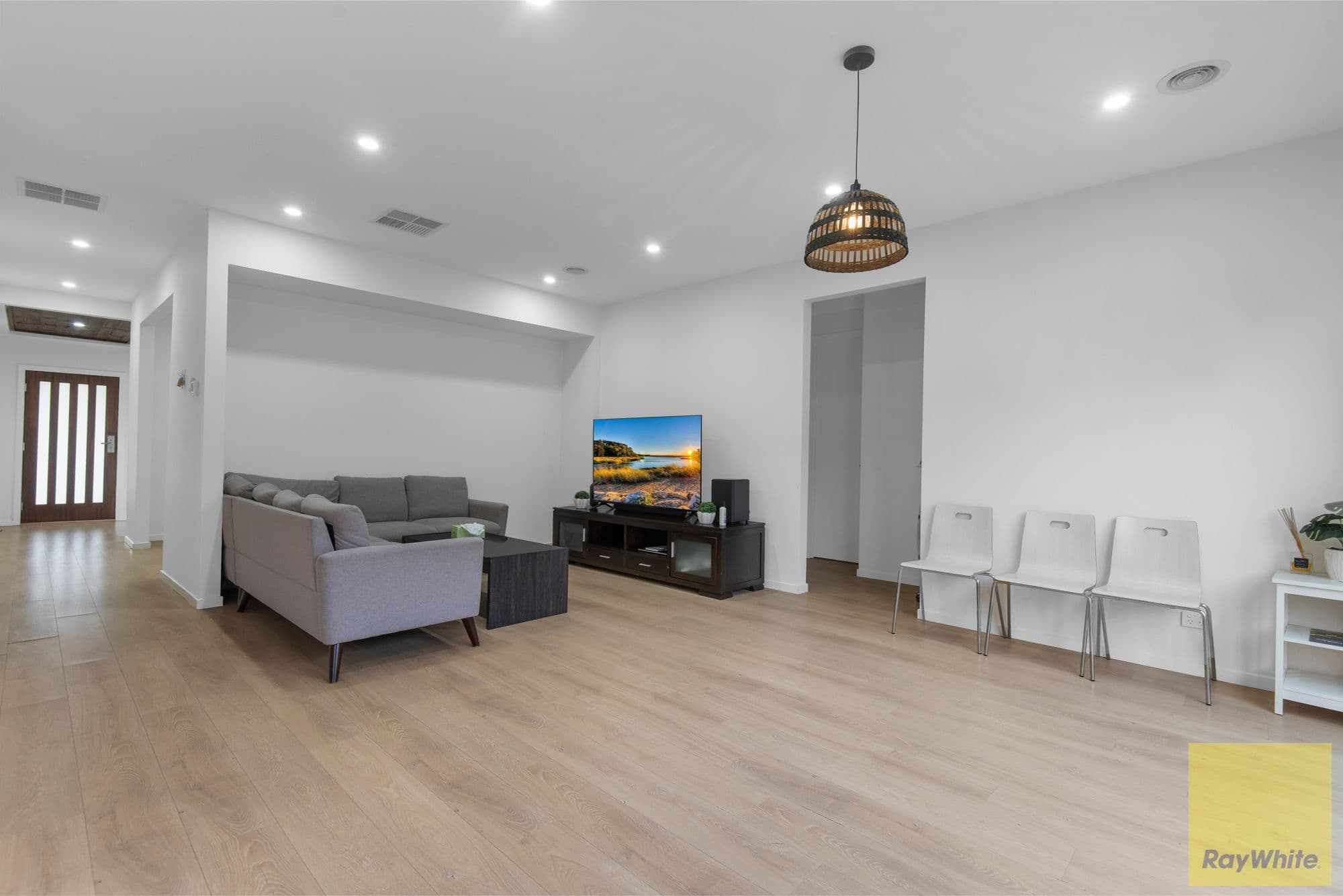 10 Mortlake Road, Tarneit VIC 3029, Tarneit - Thumbnail 8