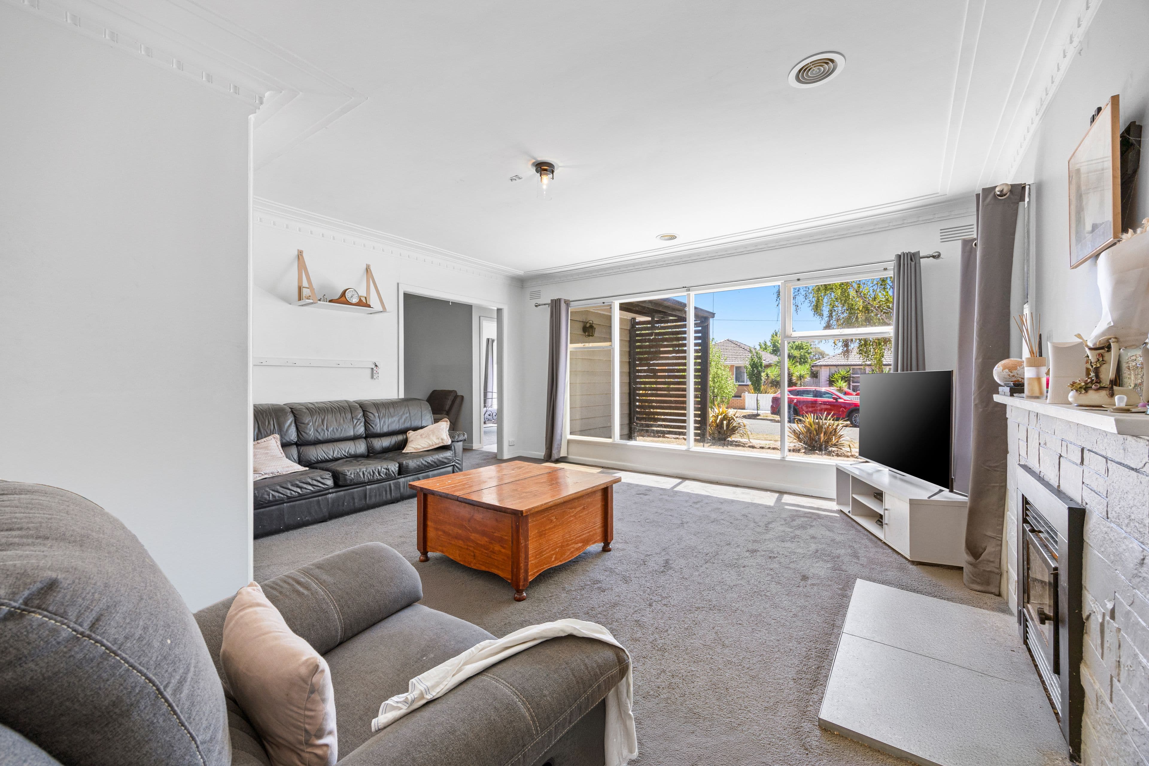 1 Leonard Street, Wendouree VIC 3355, Wendouree - Thumbnail 6