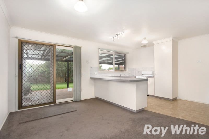5 Albyn Close, Pakenham VIC 3810, Pakenham - Thumbnail 3