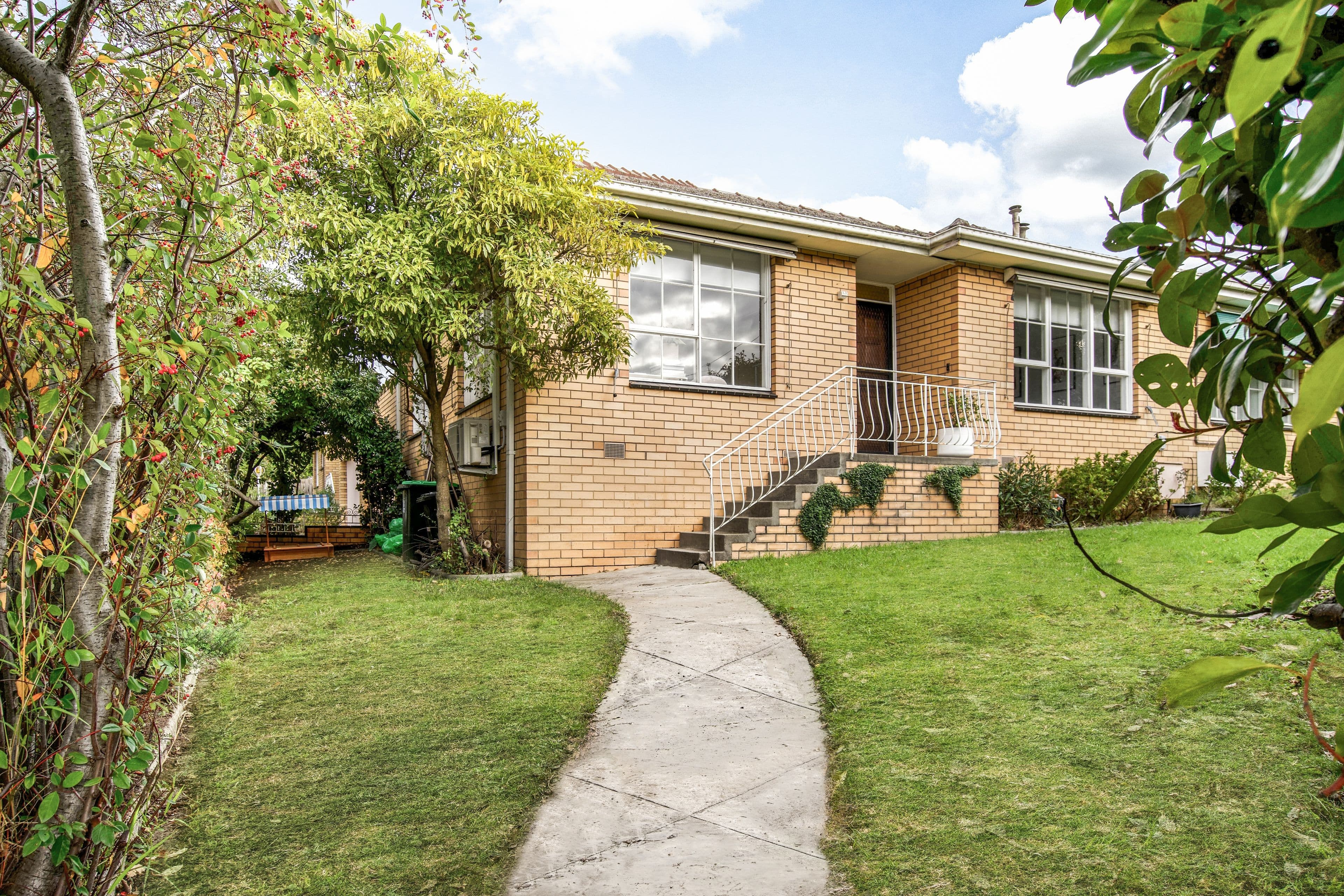 672 Whitehorse Road (Enter Via Victoria Crescent), Mont Albert VIC 3127, Mont Albert - Image 1