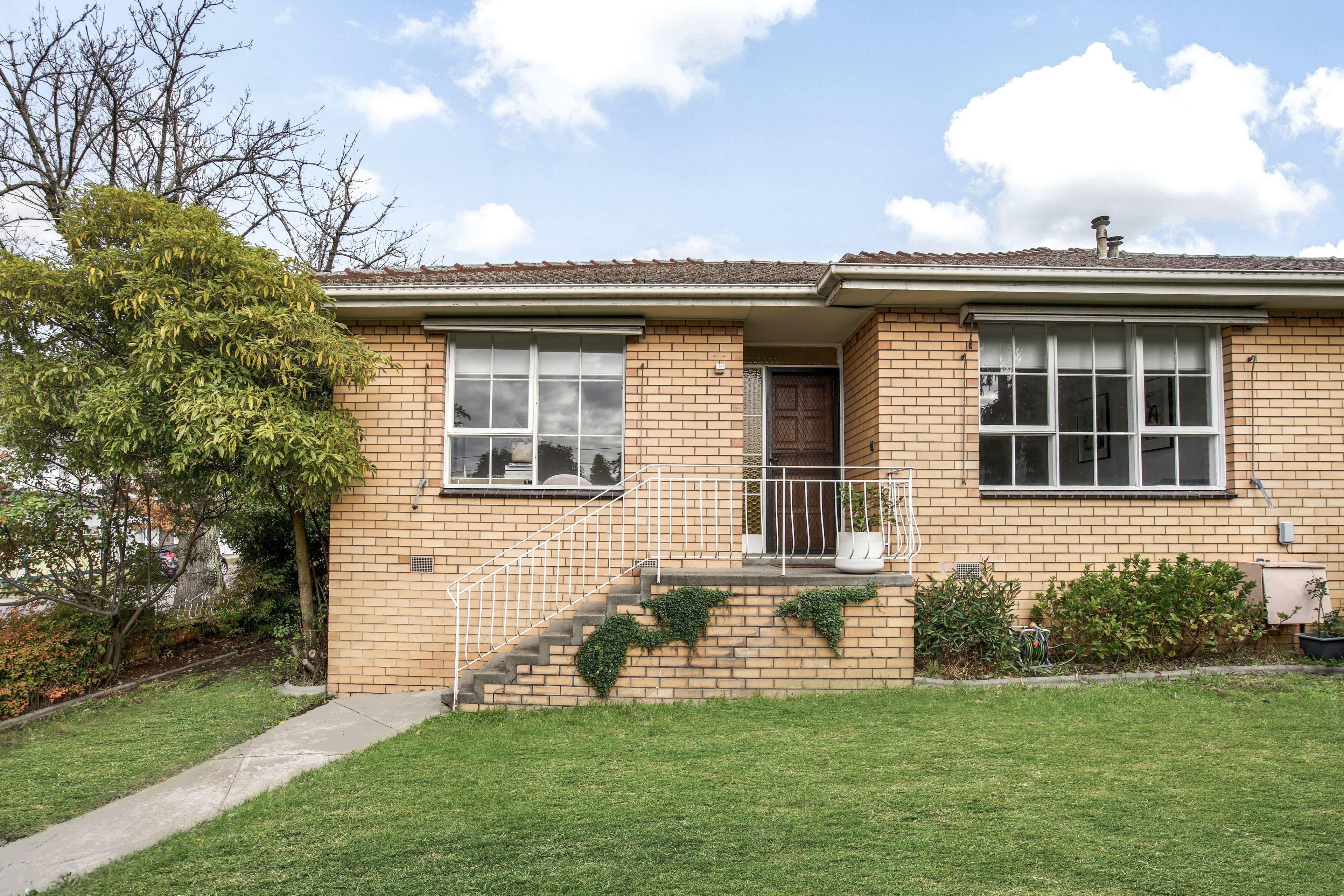 672 Whitehorse Road (Enter Via Victoria Crescent), Mont Albert VIC 3127, Mont Albert - Thumbnail 2