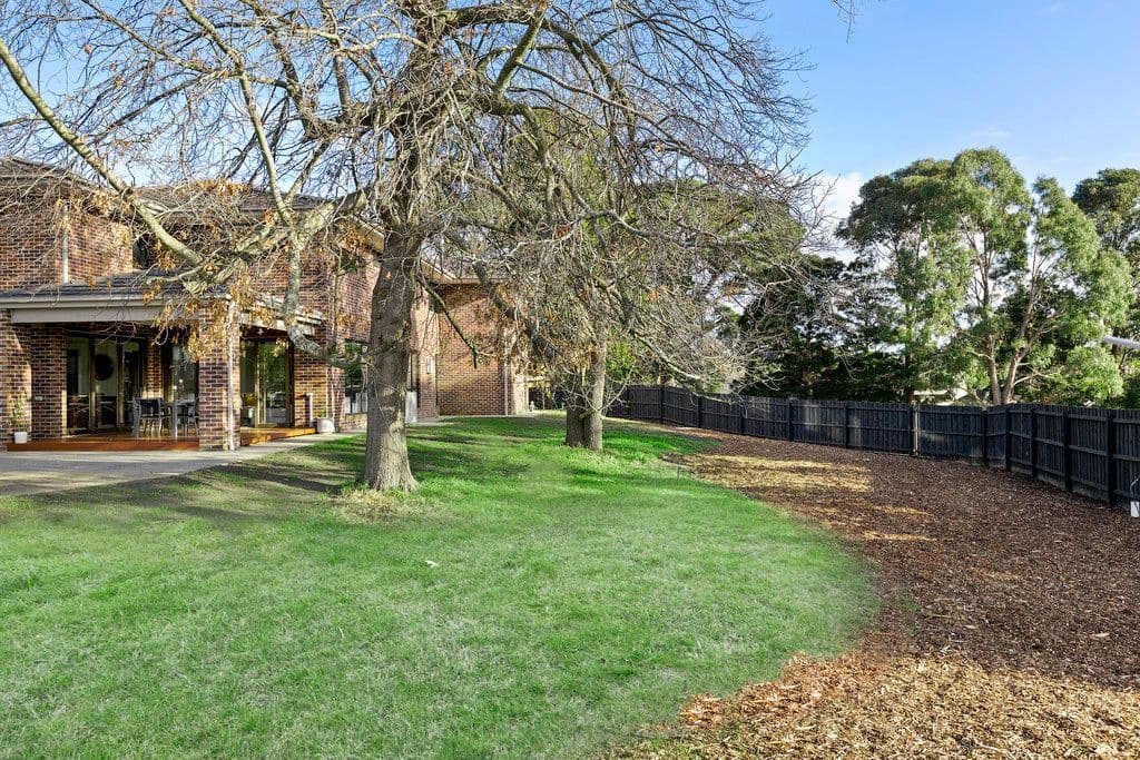 11 Aminga Avenue, Doncaster East VIC 3109, Doncaster East - Thumbnail 8