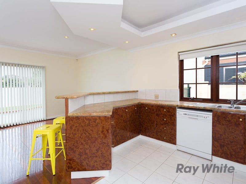 5 Ormond Road, ATTADALE WA 6156, Attadale - Thumbnail 2