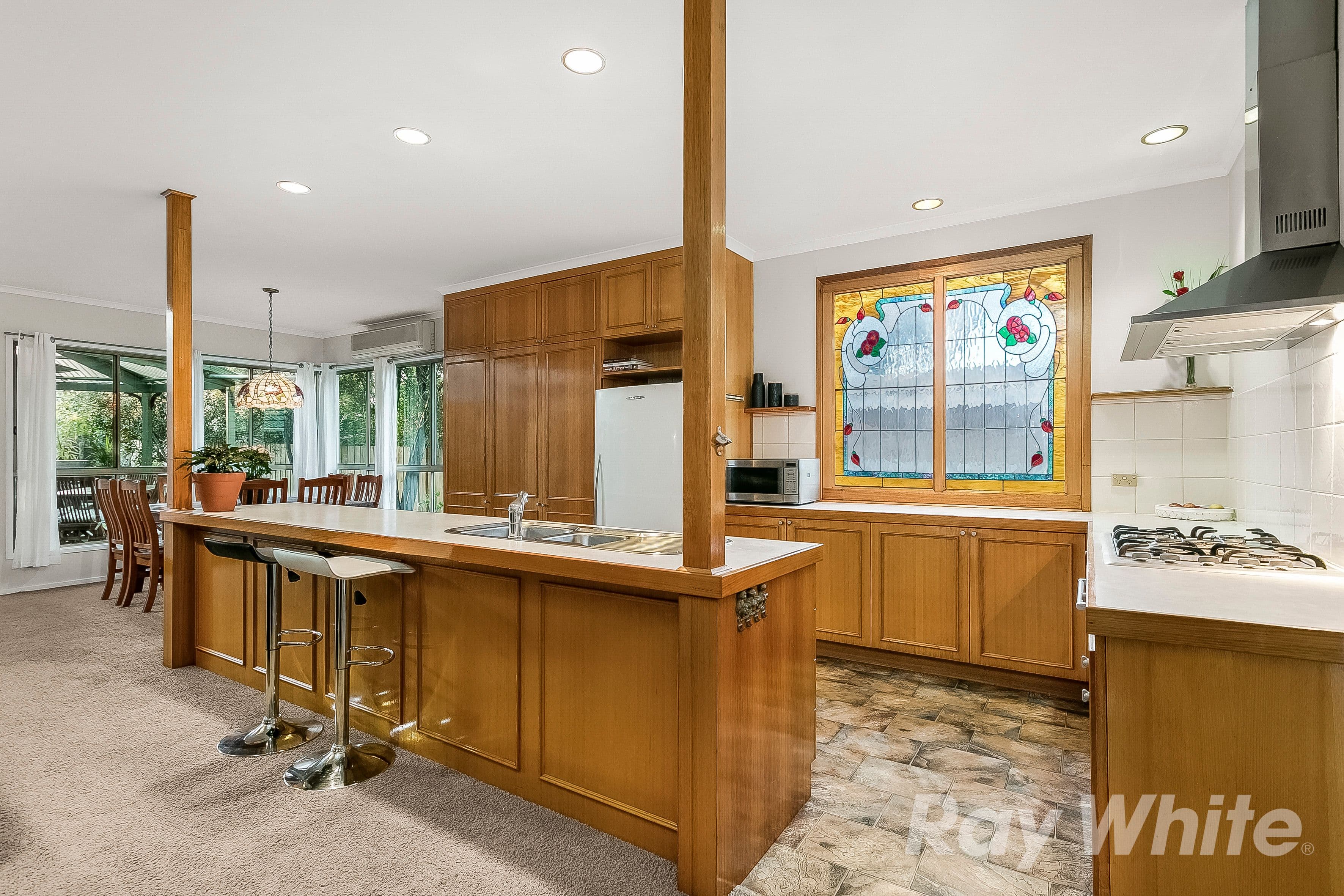 6 Highview Grove, Burwood East VIC 3151, Burwood East - Thumbnail 3