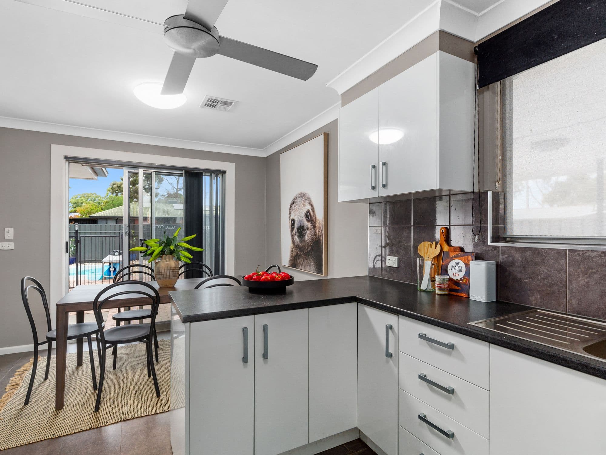 3 Blackwood Crescent, Morphett Vale SA 5162, Morphett Vale - Thumbnail 8