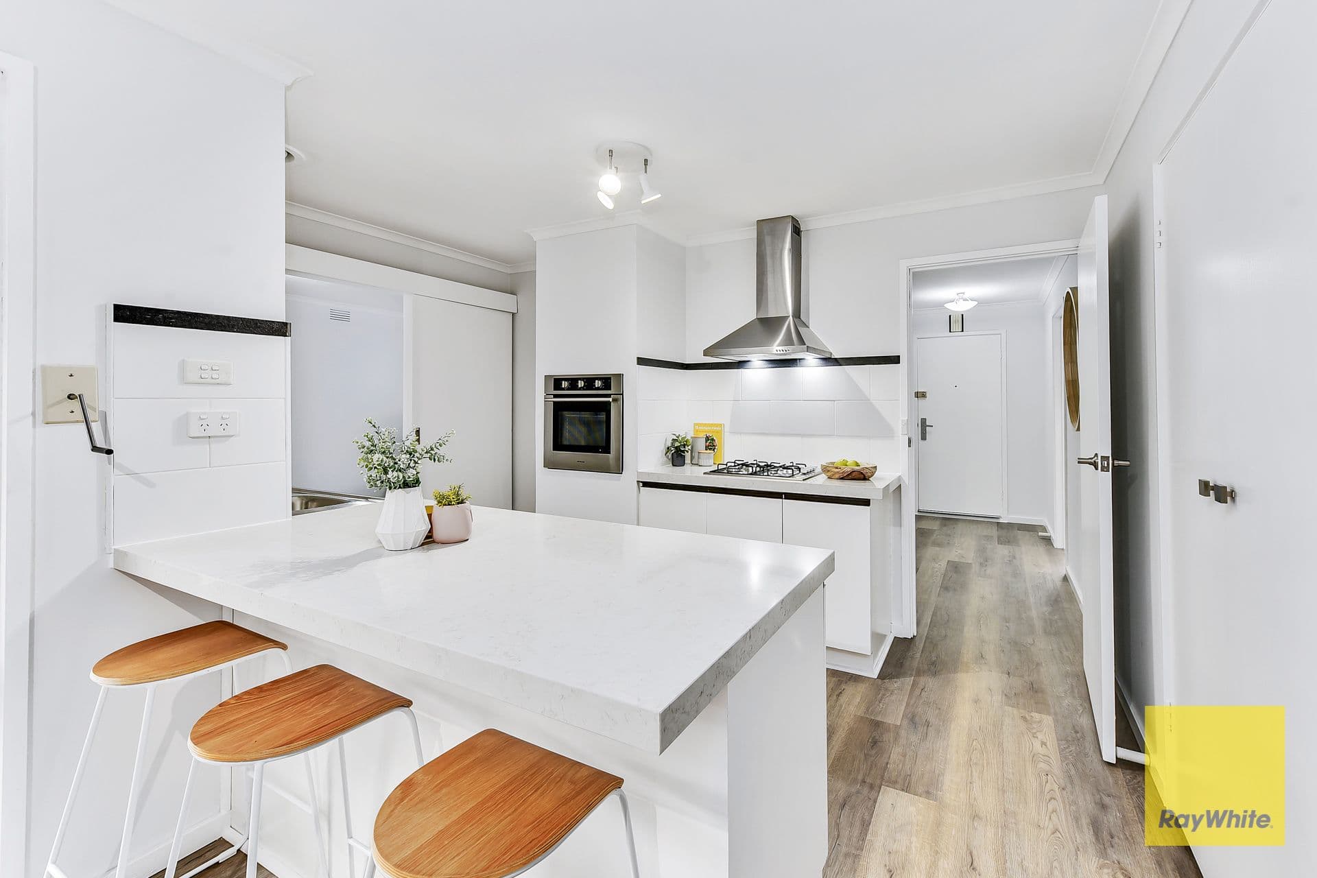 3 McRae Mews, Endeavour Hills VIC 3802, Endeavour Hills - Thumbnail 5
