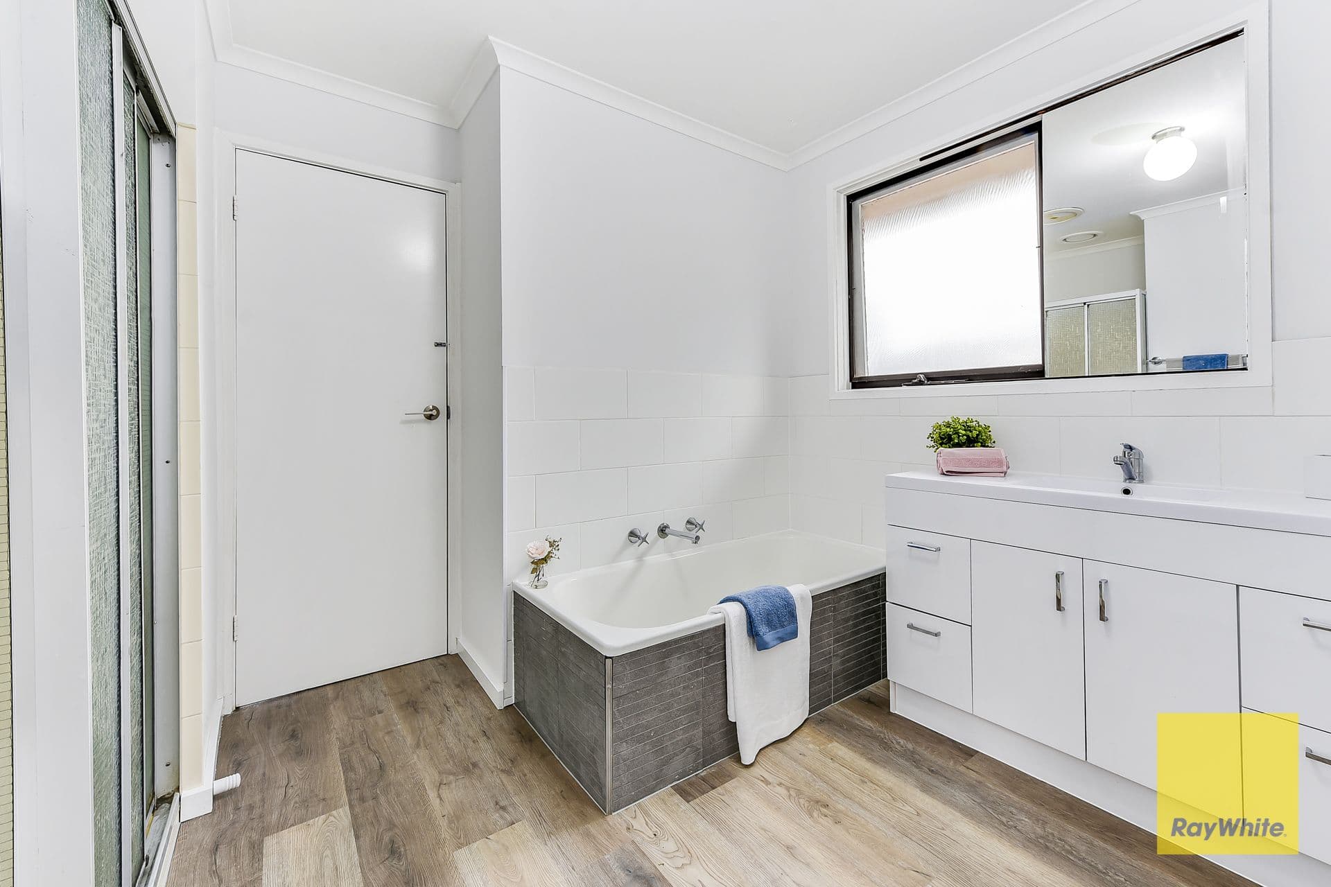 3 McRae Mews, Endeavour Hills VIC 3802, Endeavour Hills - Thumbnail 8