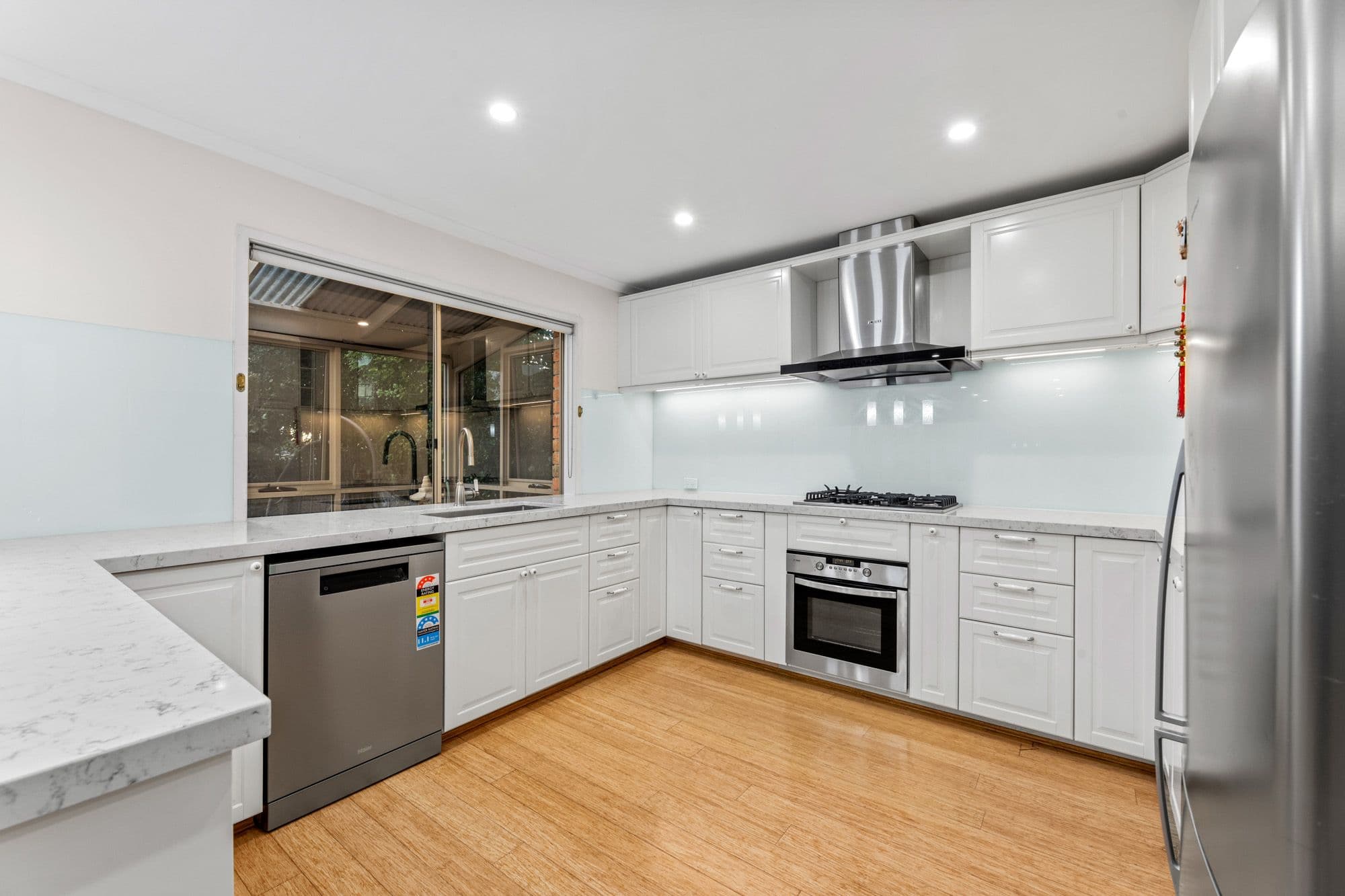 18 Wattlebird Court, Burwood VIC 3125, Burwood - Thumbnail 4