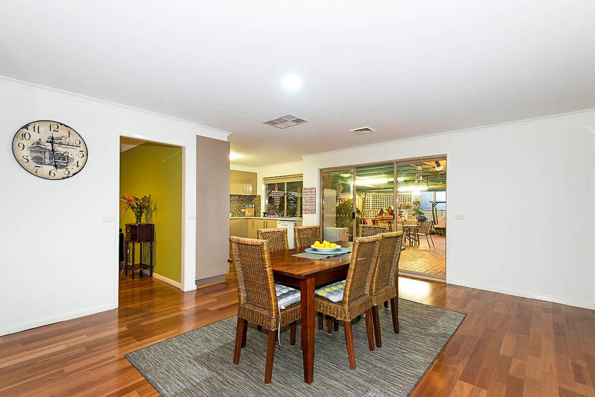 18 Tenterden Place, Mill Park VIC 3082, Mill Park - Thumbnail 7