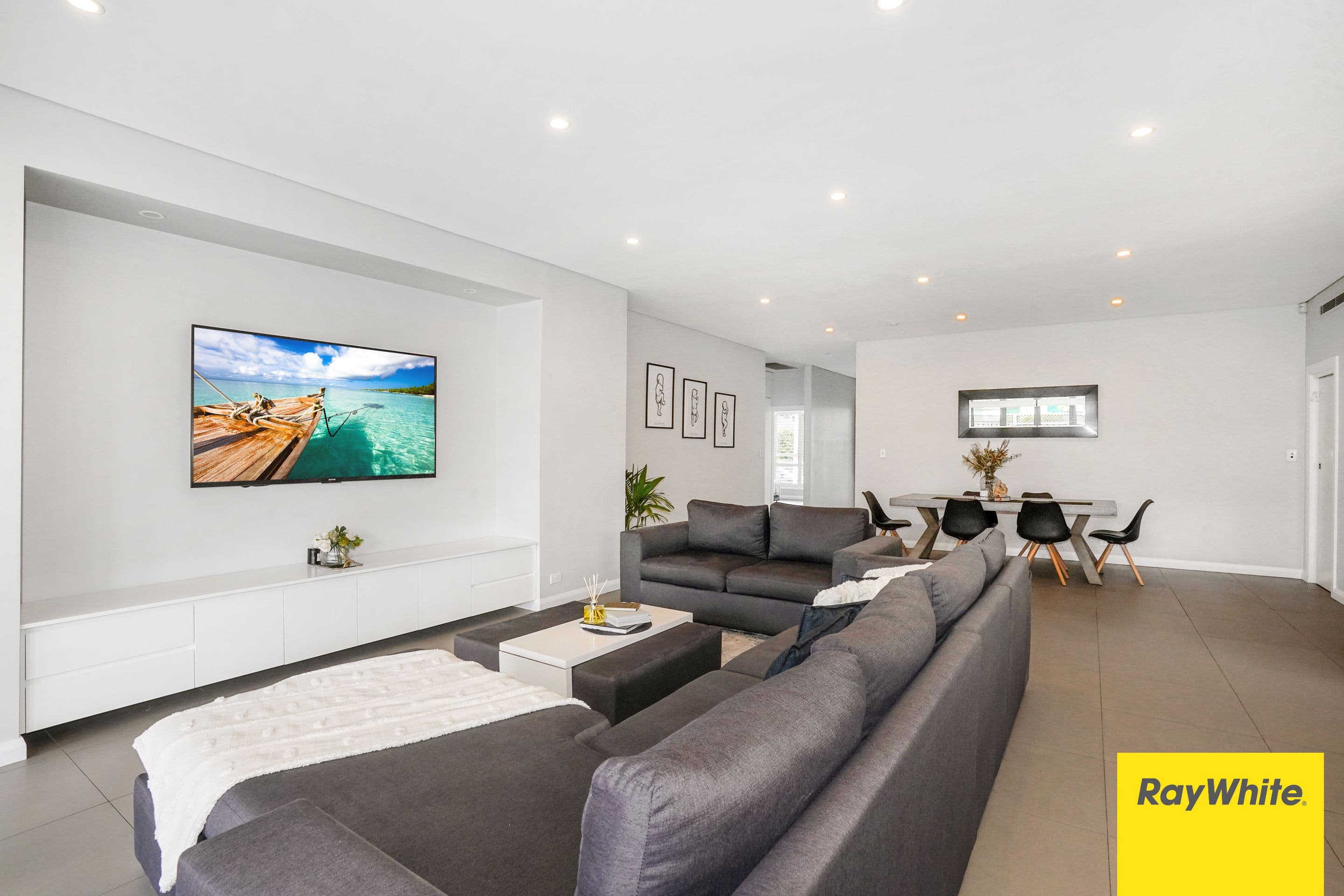4 Mountview Avenue, Doonside NSW 2767, Doonside - Thumbnail 5