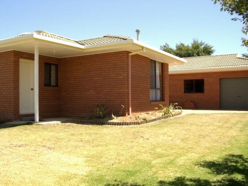 38 Saville Avenue, LAVINGTON NSW 2641, Lavington - Thumbnail 4