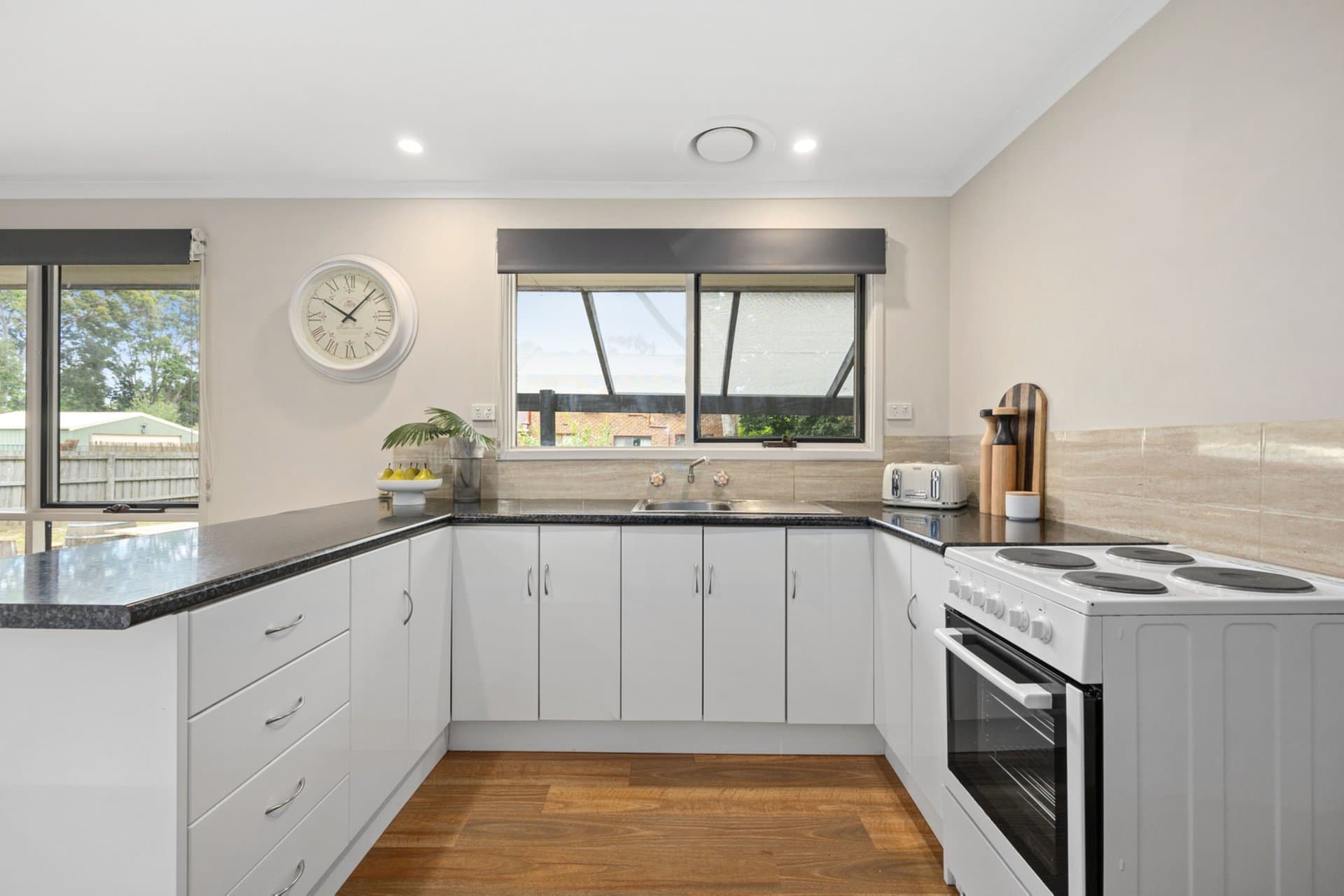 342 Colchester Road, Bayswater North - Thumbnail 3