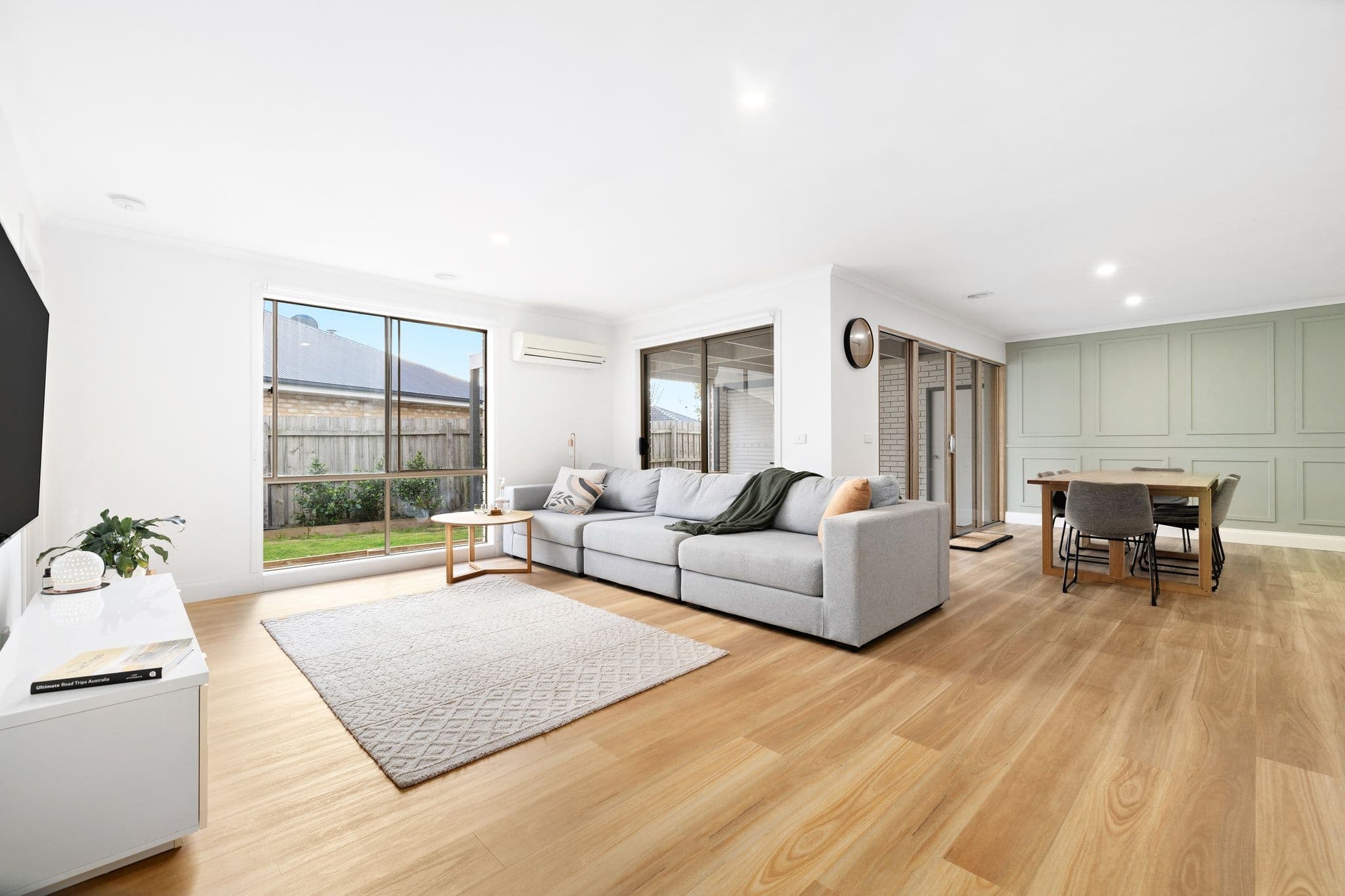 68 Ferndown Drive, Cranbourne VIC 3977, Cranbourne - Thumbnail 3