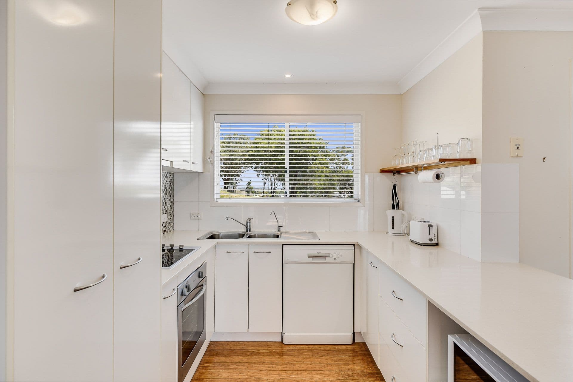 13 Carla Crescent, Westbrook QLD 4350, Westbrook - Thumbnail 2