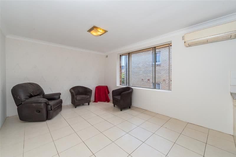 6 Evans Avenue, EASTLAKES NSW 2018, Eastlakes - Thumbnail 3
