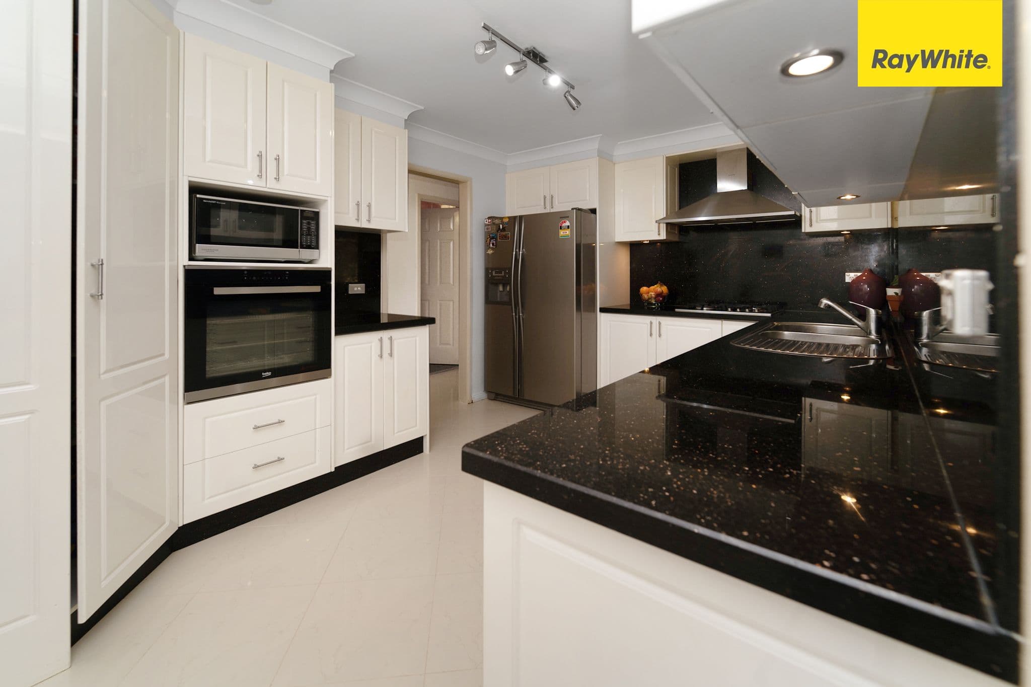 20 Wraysbury Place, Oakhurst NSW 2761, Oakhurst - Thumbnail 3