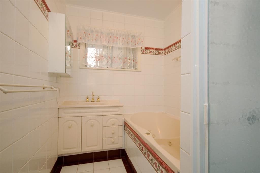 88 Drayton Road, HARRISTOWN QLD 4350, Harristown - Thumbnail 5