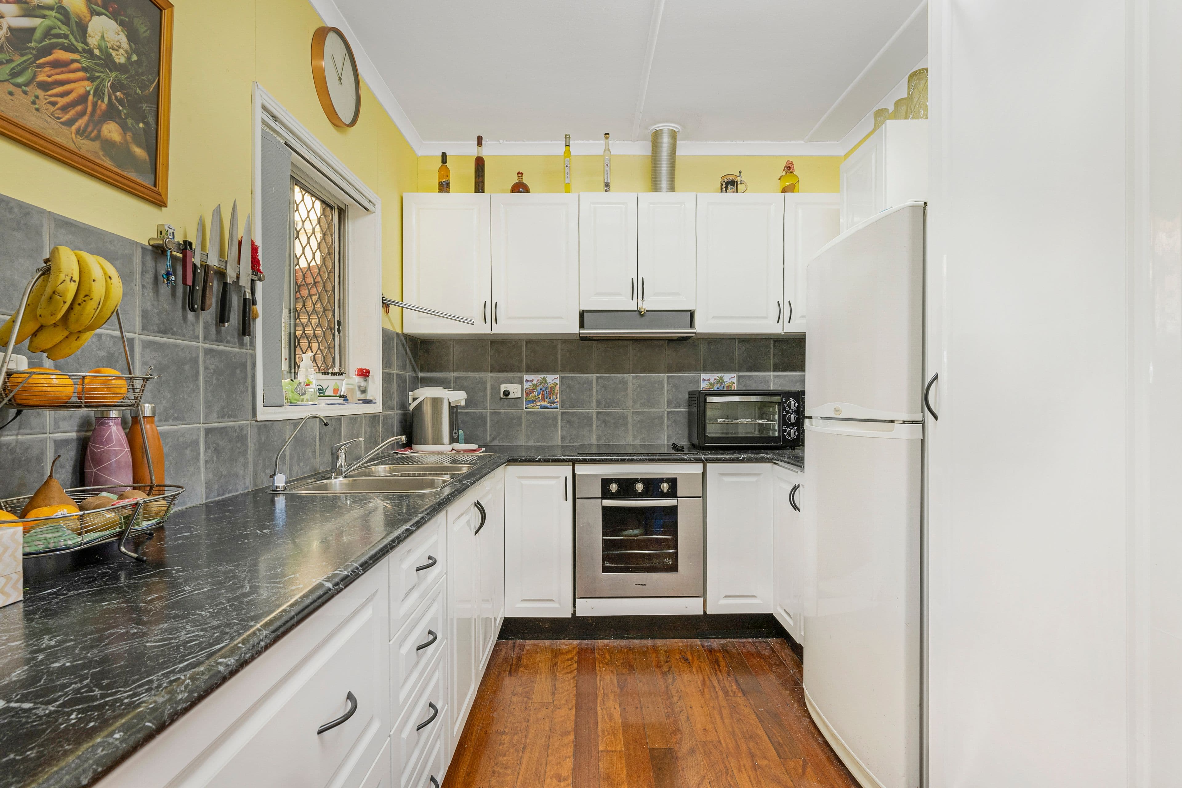 80 Eversleigh Road, Scarborough QLD 4020, Scarborough - Thumbnail 2