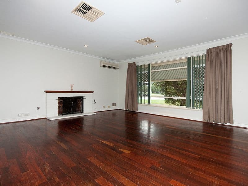 35 Kenmare Avenue, Thornlie WA 6108, Thornlie - Thumbnail 2