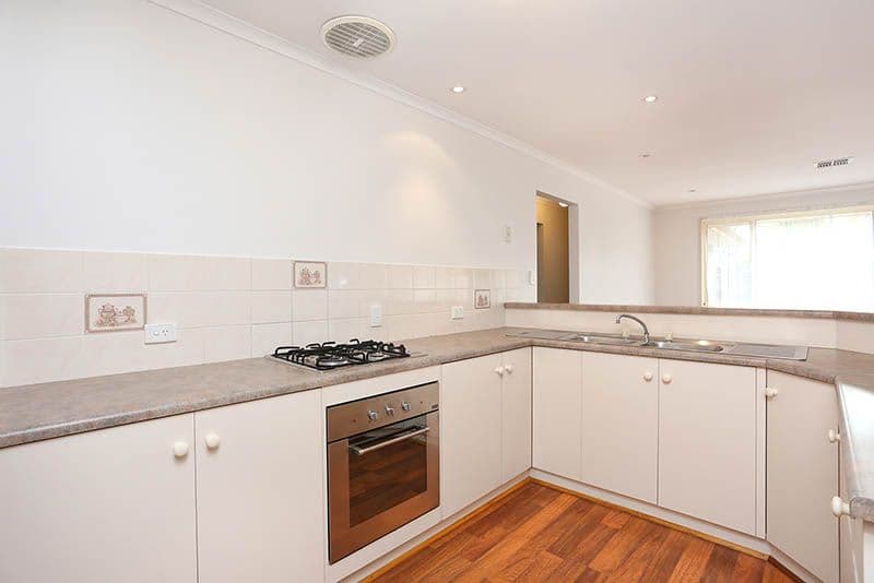 8 Crawford Grove, Andrews Farm SA 5114, Andrews Farm - Thumbnail 2
