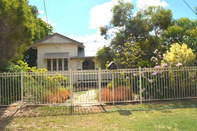 24 Hawthorn Street, Blackall QLD 4472, Blackall - Image 1