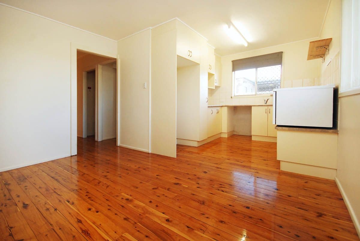 19A Devine Street, Harristown QLD 4350, Harristown - Thumbnail 2