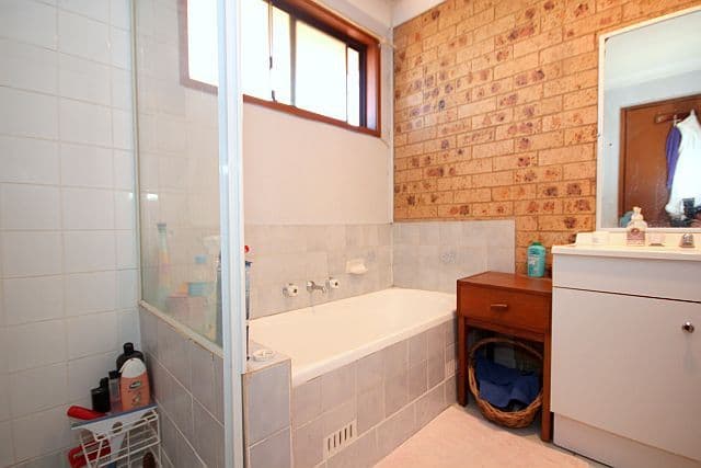 221 Old Kent Road, GREENACRE NSW 2190, Greenacre - Thumbnail 7