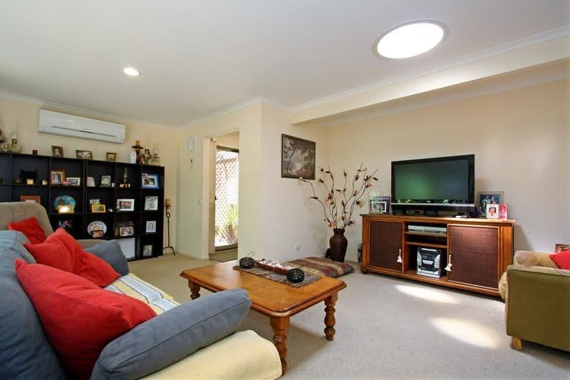 60 Ocean Street, ROSEBUD VIC 3939, Rosebud - Thumbnail 2