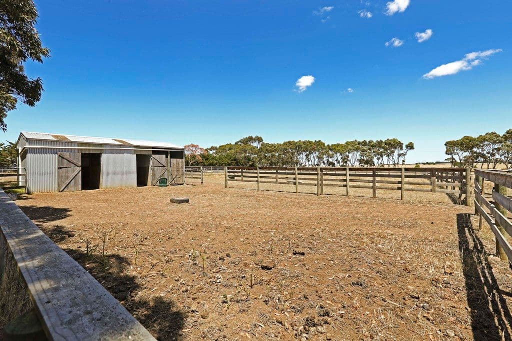 829 Wingeel Road, Inverleigh VIC 3321, Inverleigh - Thumbnail 2