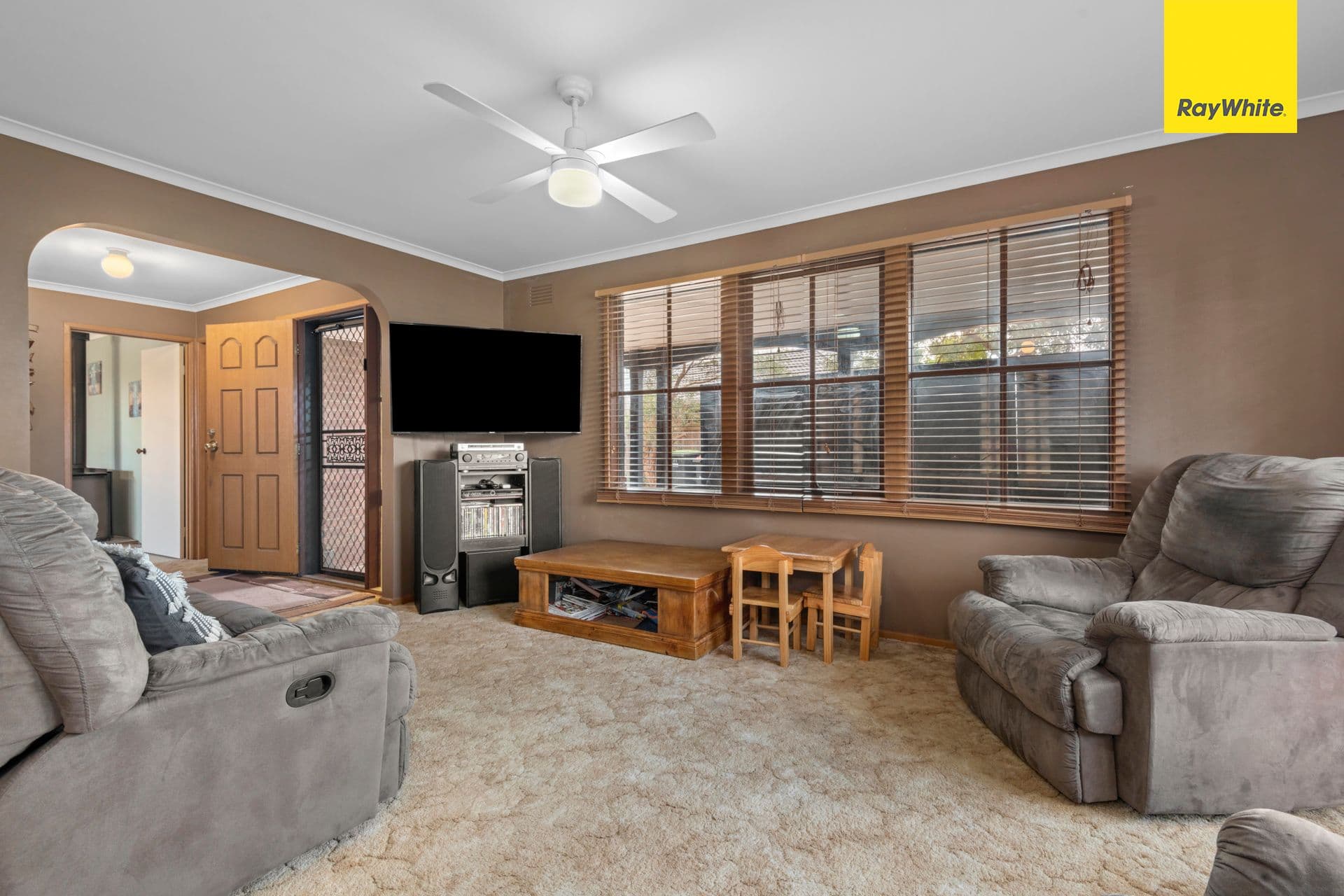 24 Crestmont Drive, Melton South VIC 3338, Melton South - Thumbnail 2