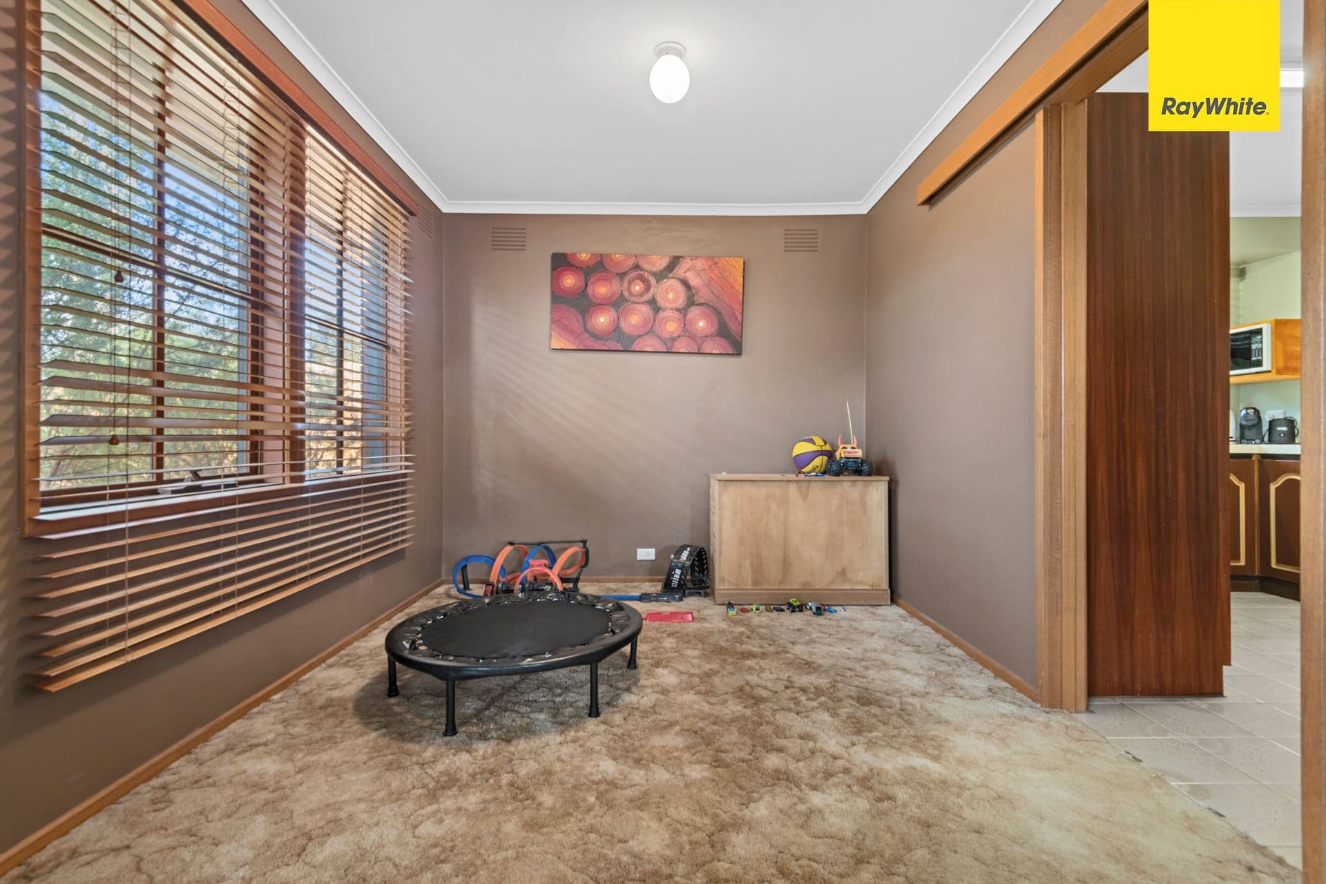 24 Crestmont Drive, Melton South VIC 3338, Melton South - Thumbnail 4
