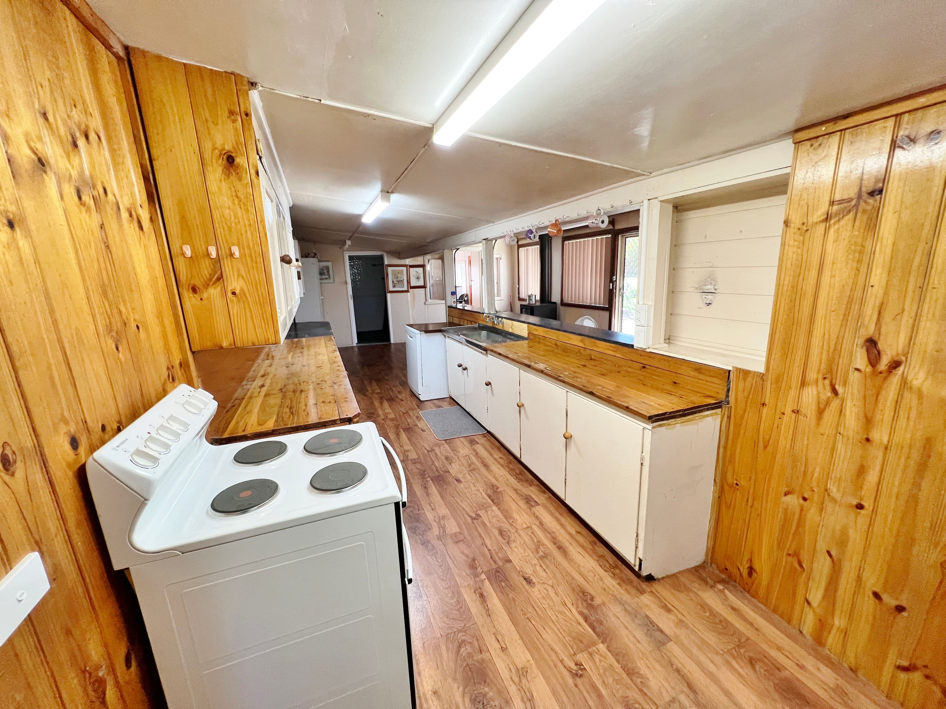 10 Calabash Street, Young NSW 2594, Young - Thumbnail 2