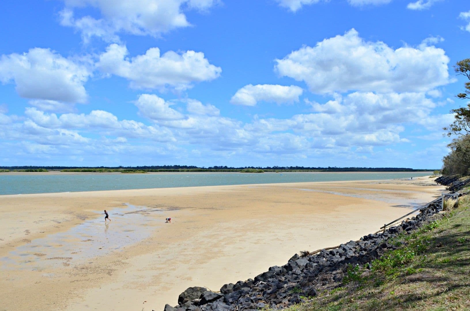 24 Manly Smith Drive, Walkers Point, WOODGATE QLD 4660, Woodgate - Thumbnail 3