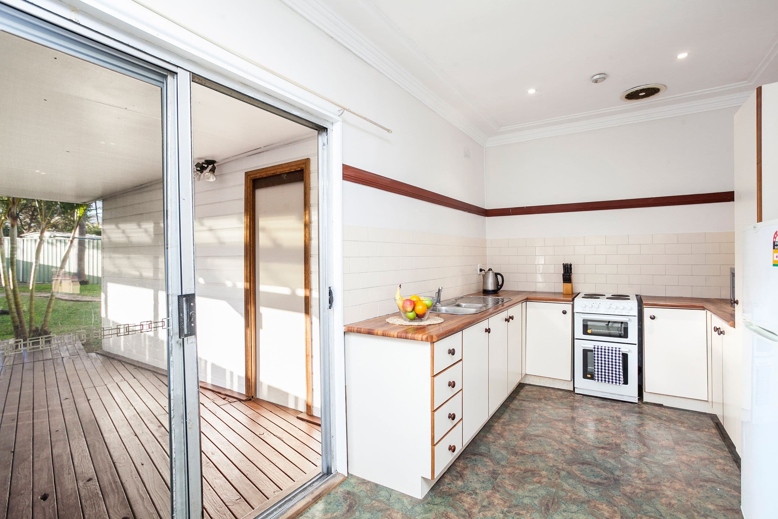 2 Strata Avenue, Barrack Heights - Thumbnail 5