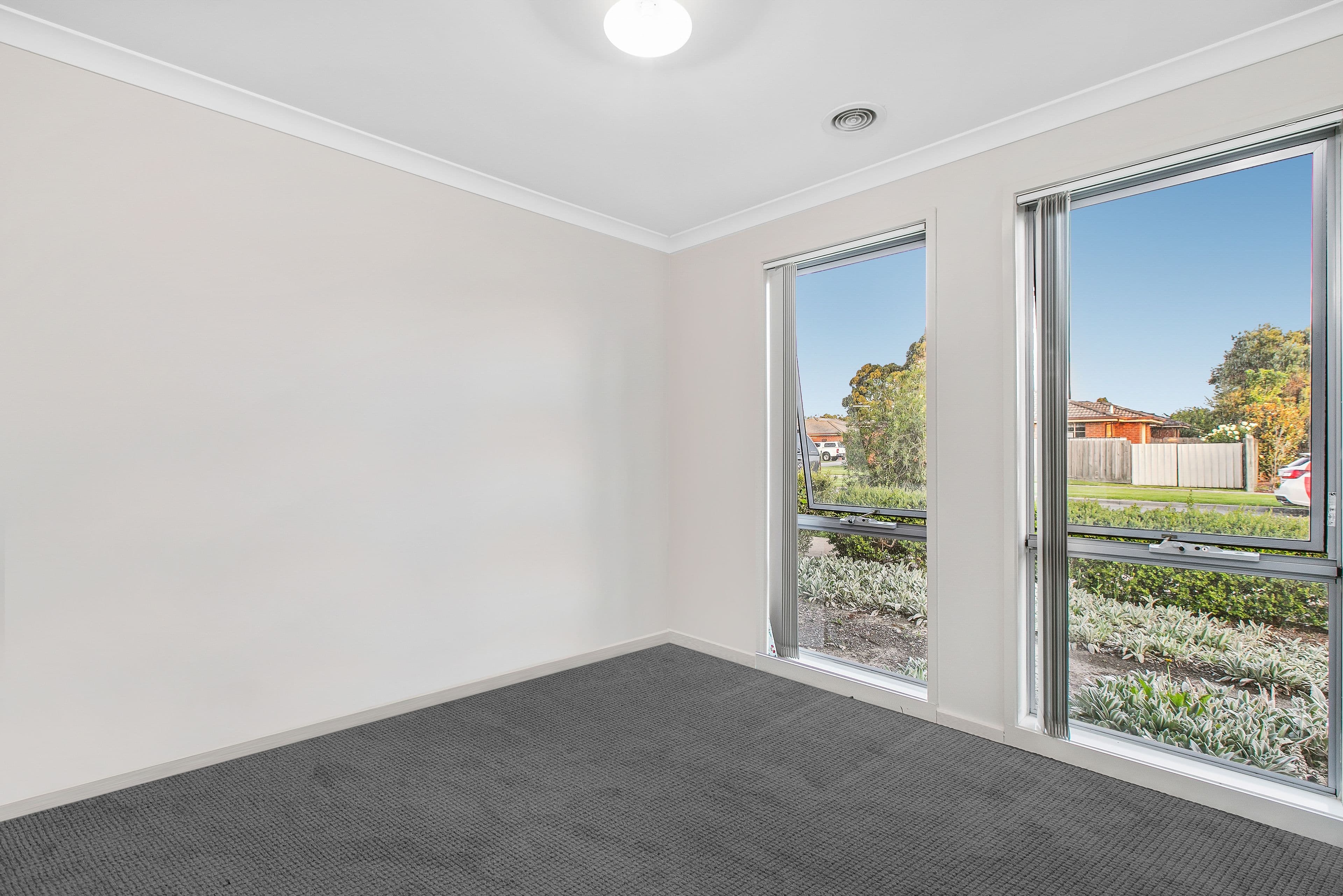 1B Guest Road, Pakenham VIC 3810, Pakenham - Thumbnail 7