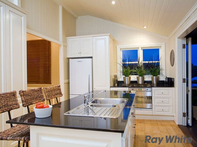 14 Parkhurst Avenue, HERSTON QLD 4006, Herston - Thumbnail 4