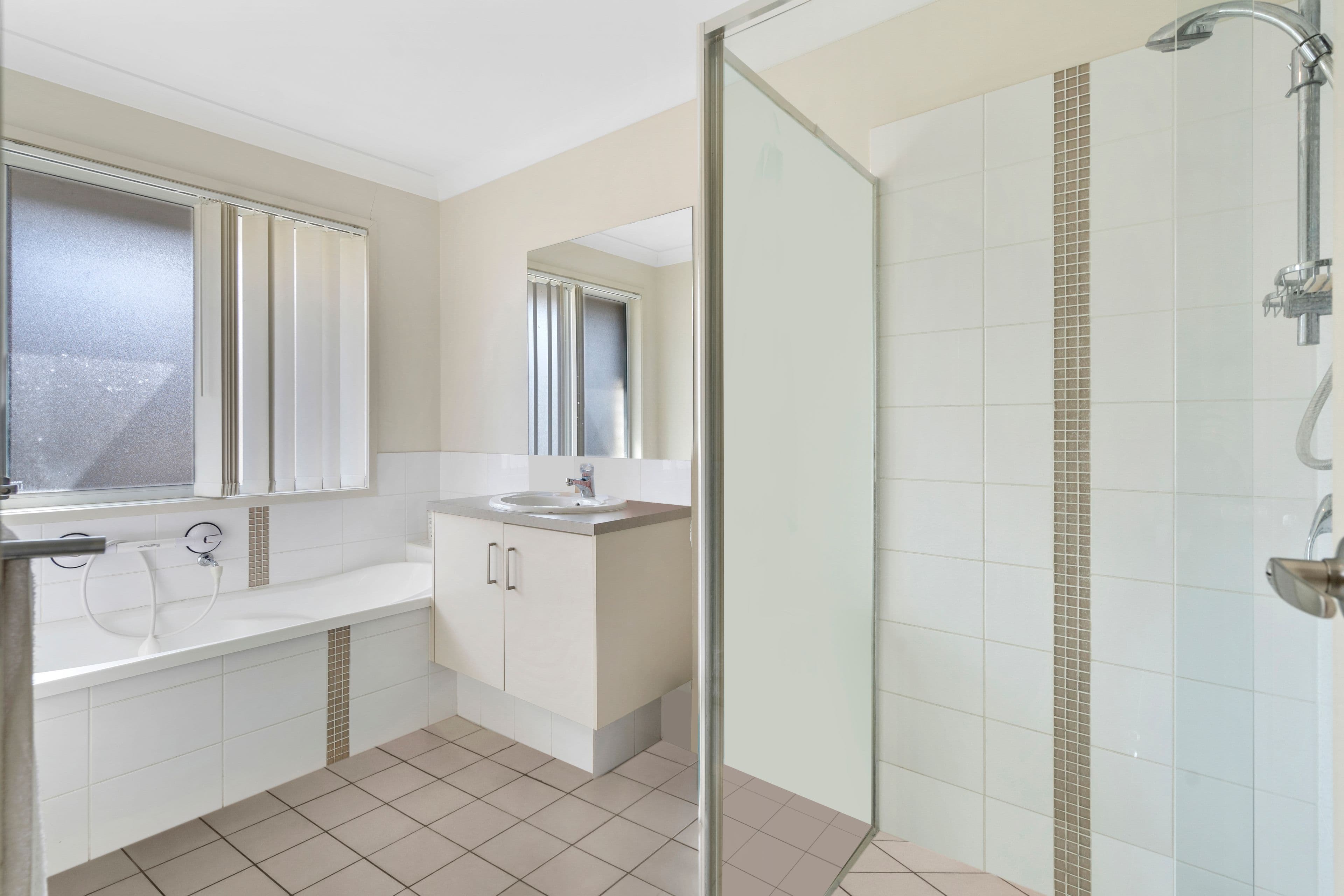 43 Oxford Street, North Booval QLD 4304, North Booval - Thumbnail 6