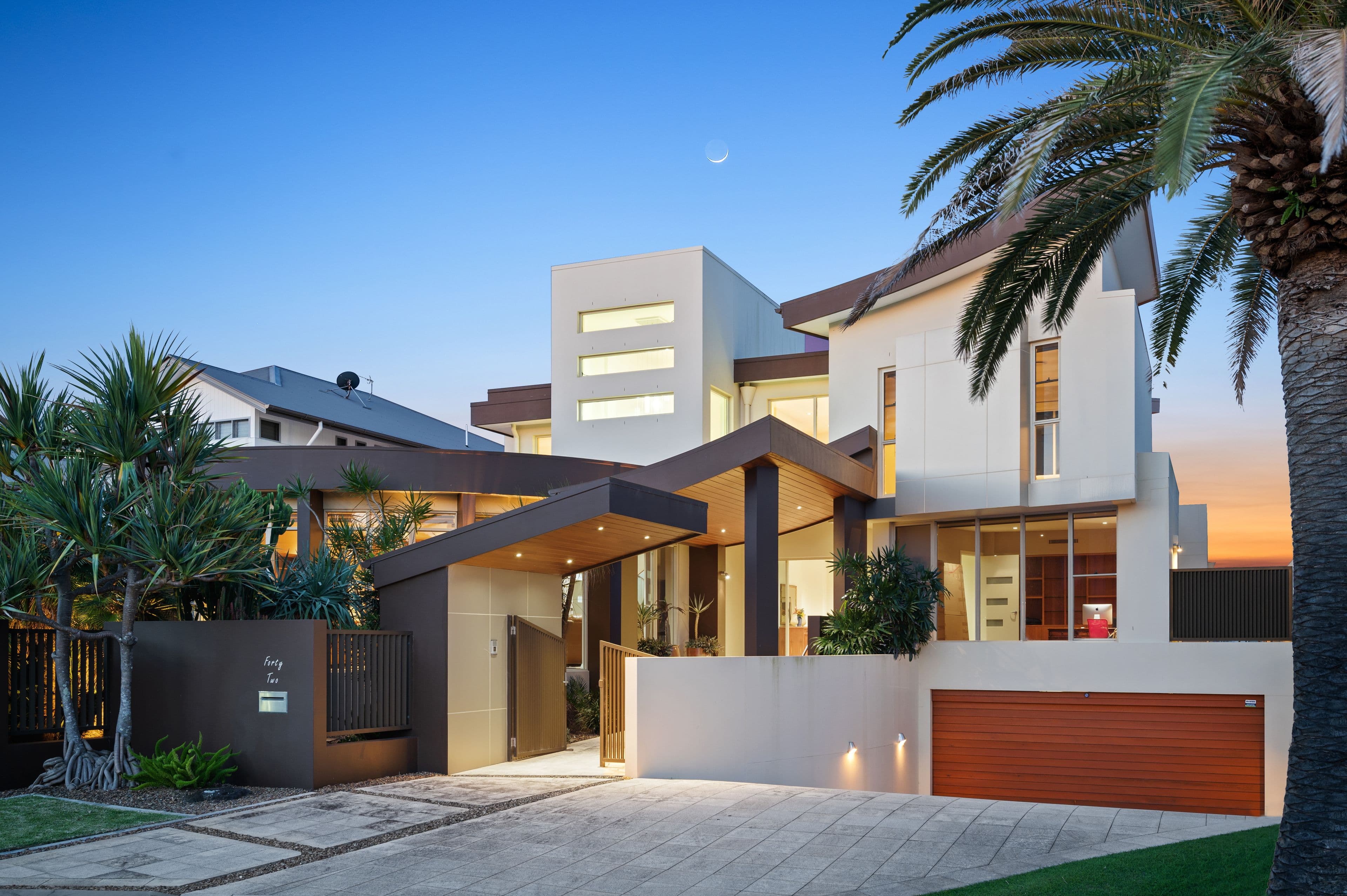 42 Royal Albert Crescent, Sovereign Islands QLD 4216, Sovereign Islands - Image 1