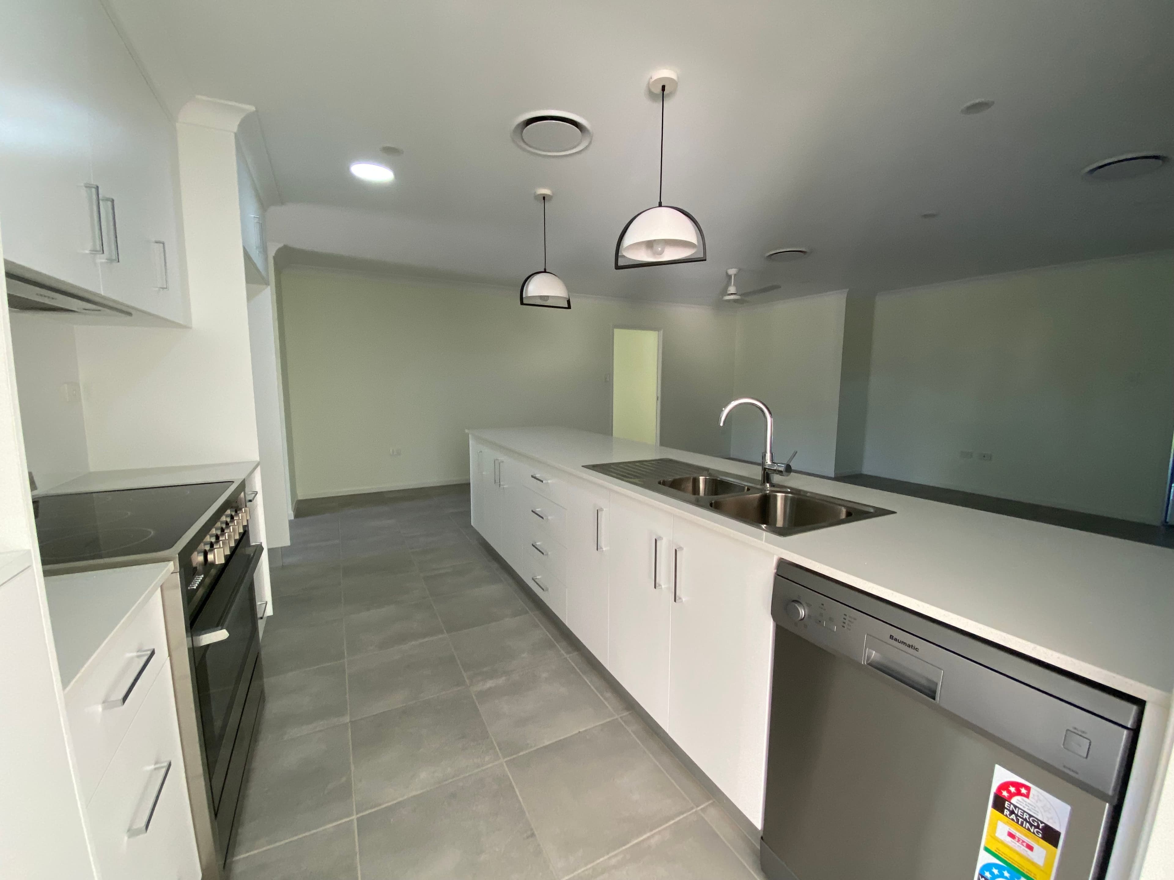 2 Sugarland Court, Alligator Creek QLD 4740, Alligator Creek - Thumbnail 4