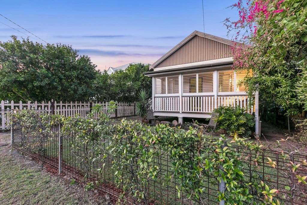 31 Waterview Avenue, Wynnum QLD 4178, Wynnum - Image 1