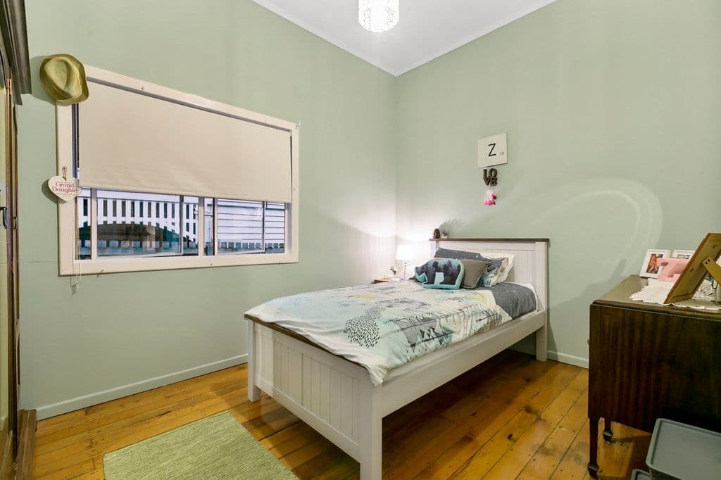 31 Waterview Avenue, Wynnum QLD 4178, Wynnum - Thumbnail 8